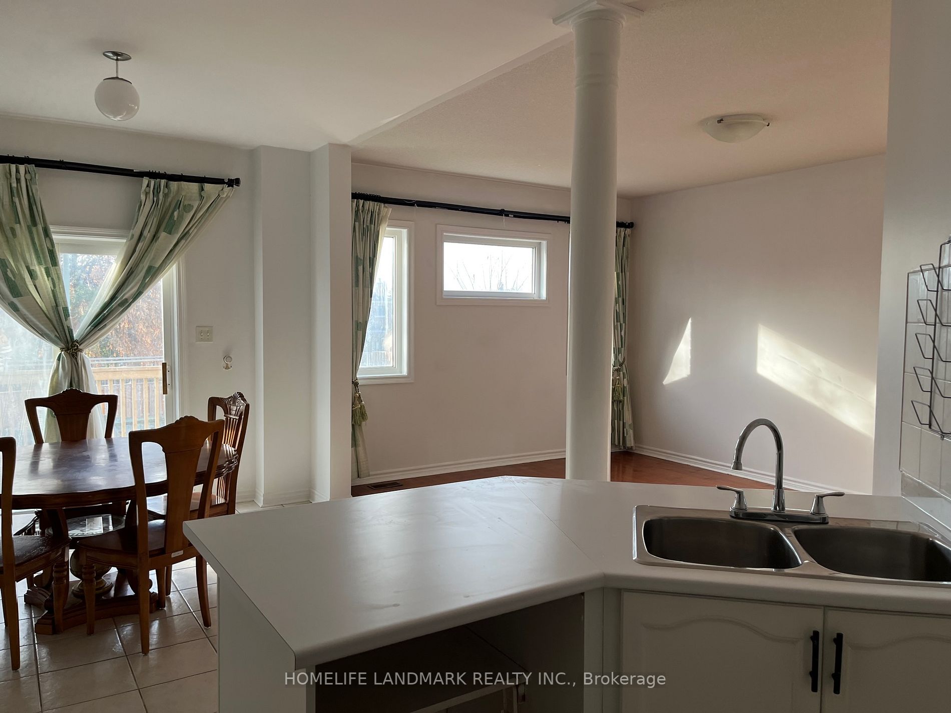 11 Beechgrove Cres