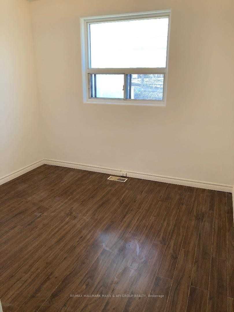 207 Septonne Ave, #Main