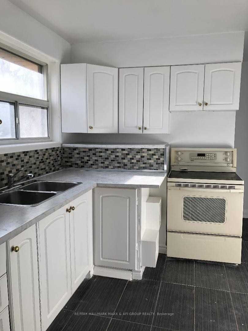 207 Septonne Ave, #Main