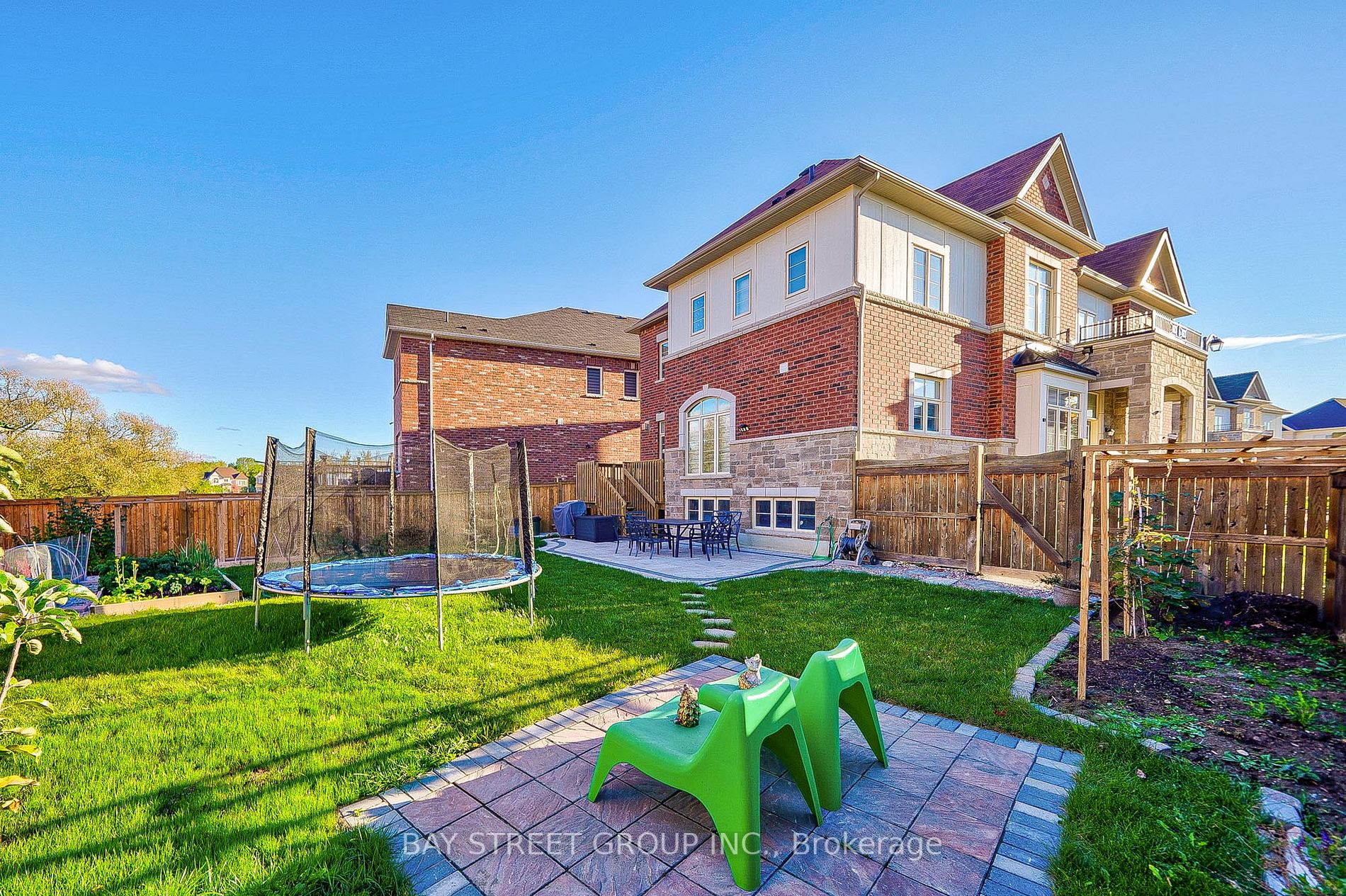 25 John Weddell Ave