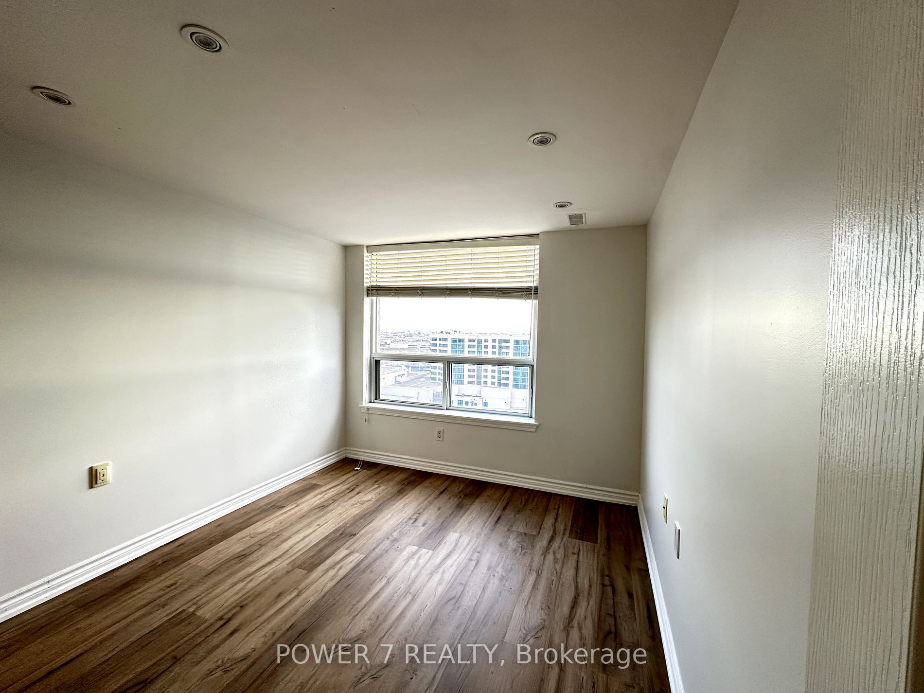 9015 Leslie St S, #Lph18