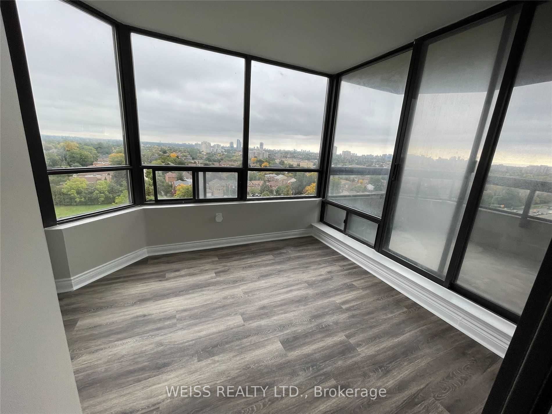 7460 Bathurst St, #1210