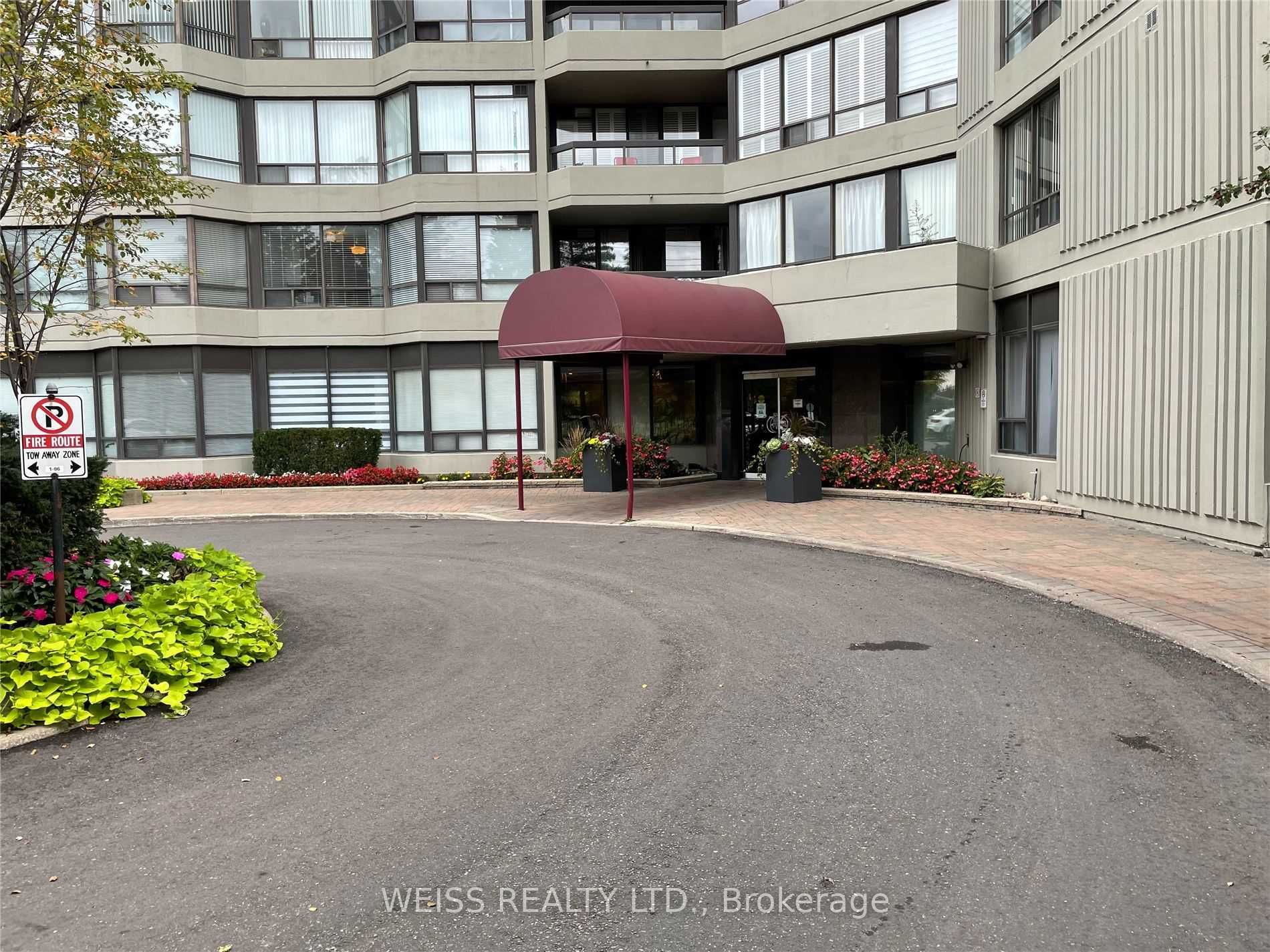 7460 Bathurst St, #1210