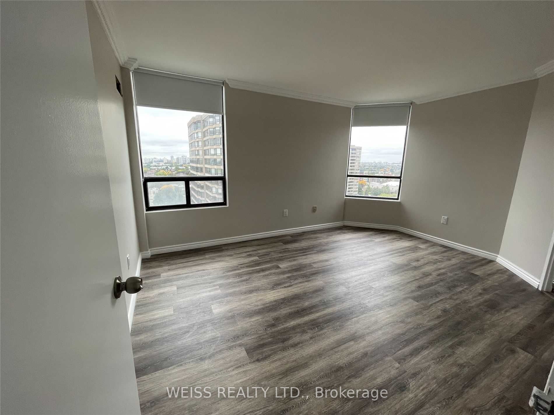 7460 Bathurst St, #1210