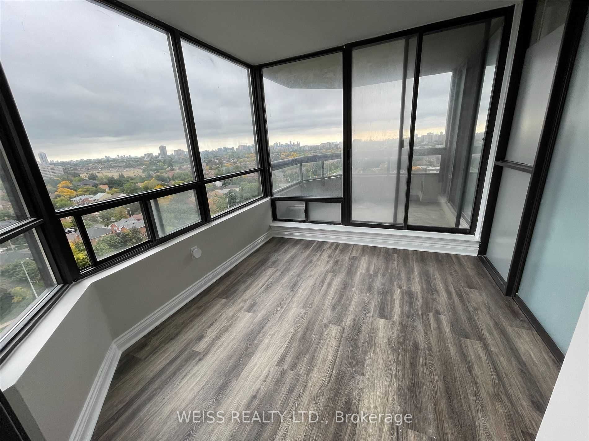 7460 Bathurst St, #1210