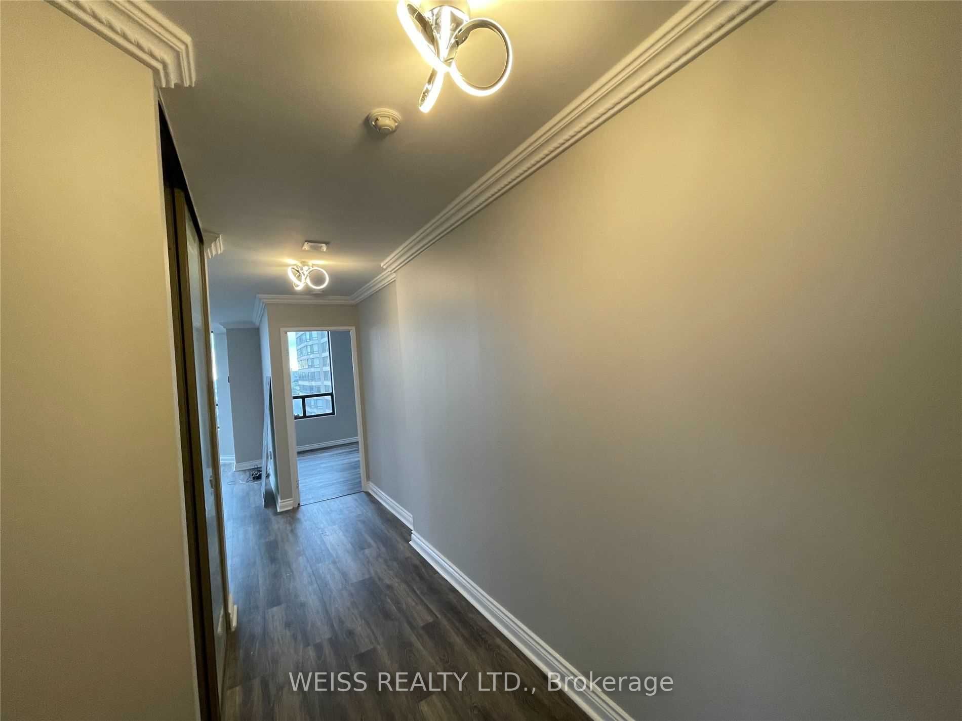 7460 Bathurst St, #1210