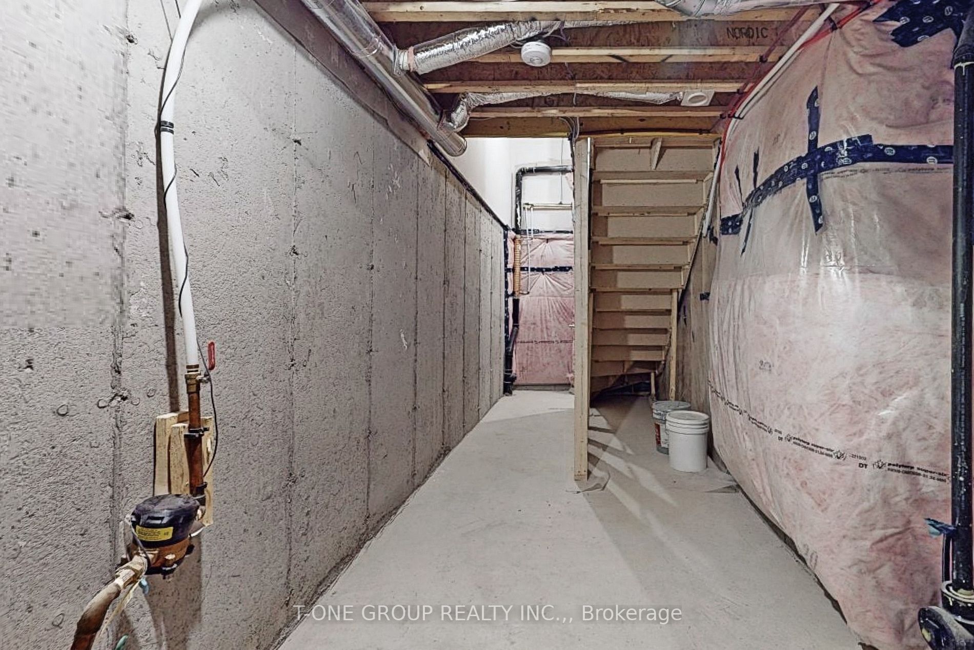 18 Gilbert Wright Ave