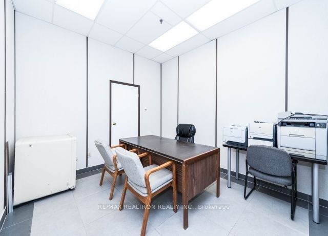 3300 Steeles Ave W, #8