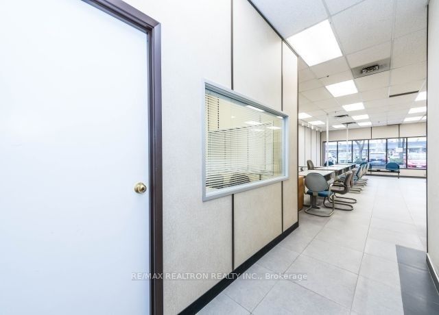 3300 Steeles Ave W, #8