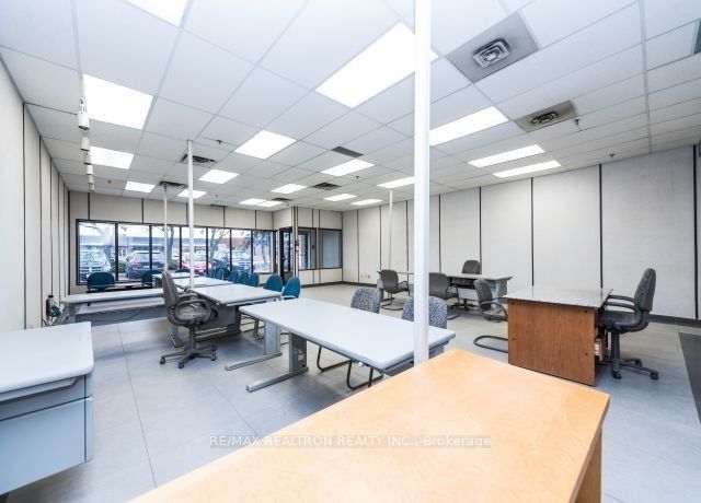 3300 Steeles Ave W, #8