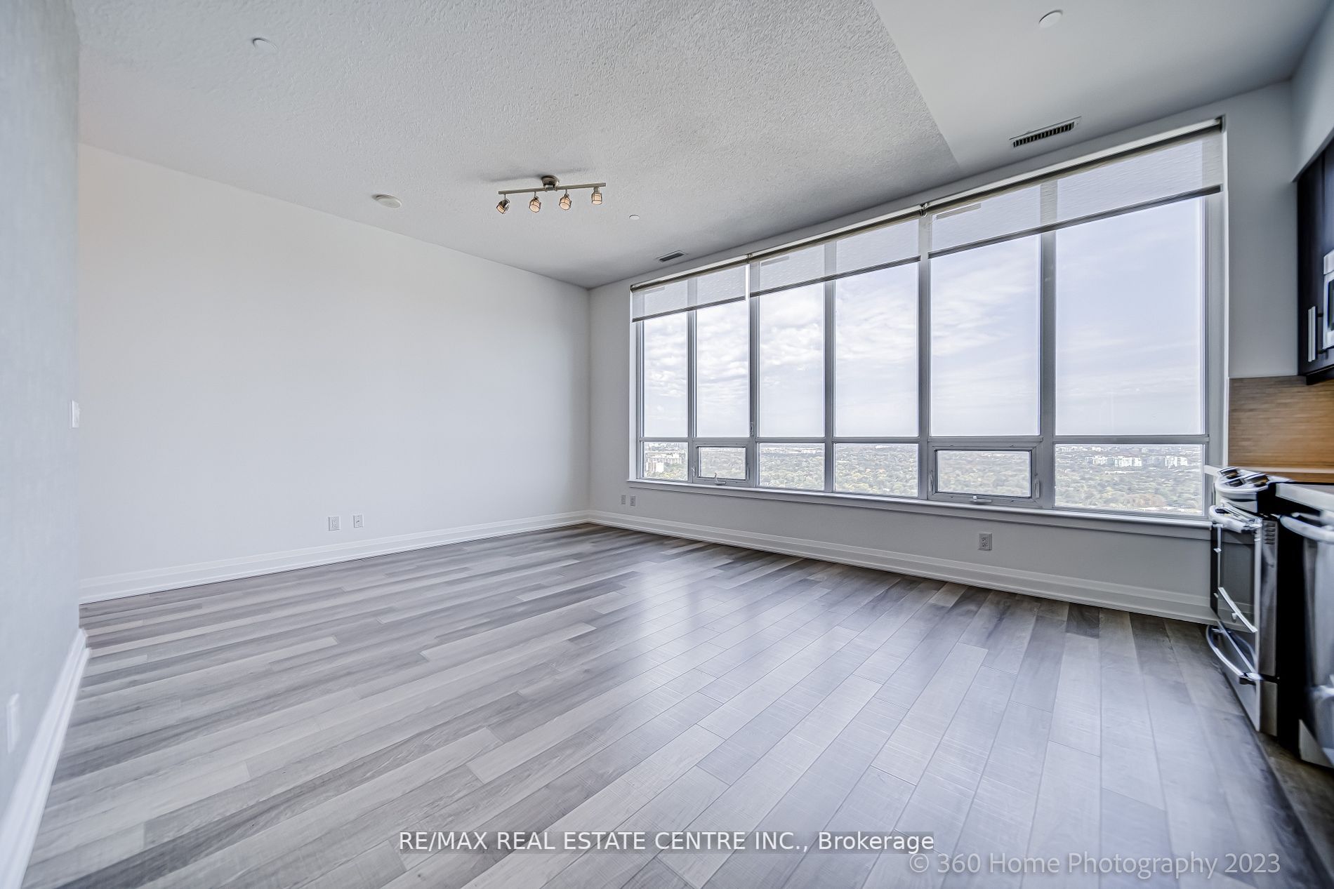 7171 Yonge St, #Ph02