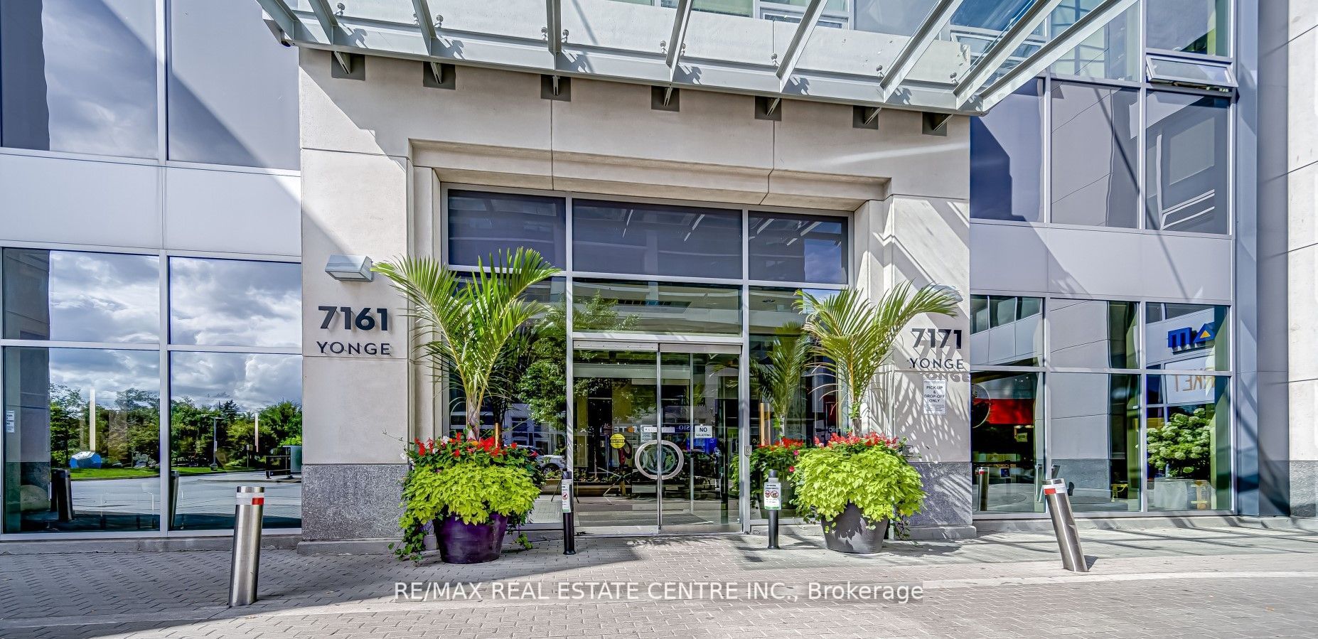 7171 Yonge St, #Ph02