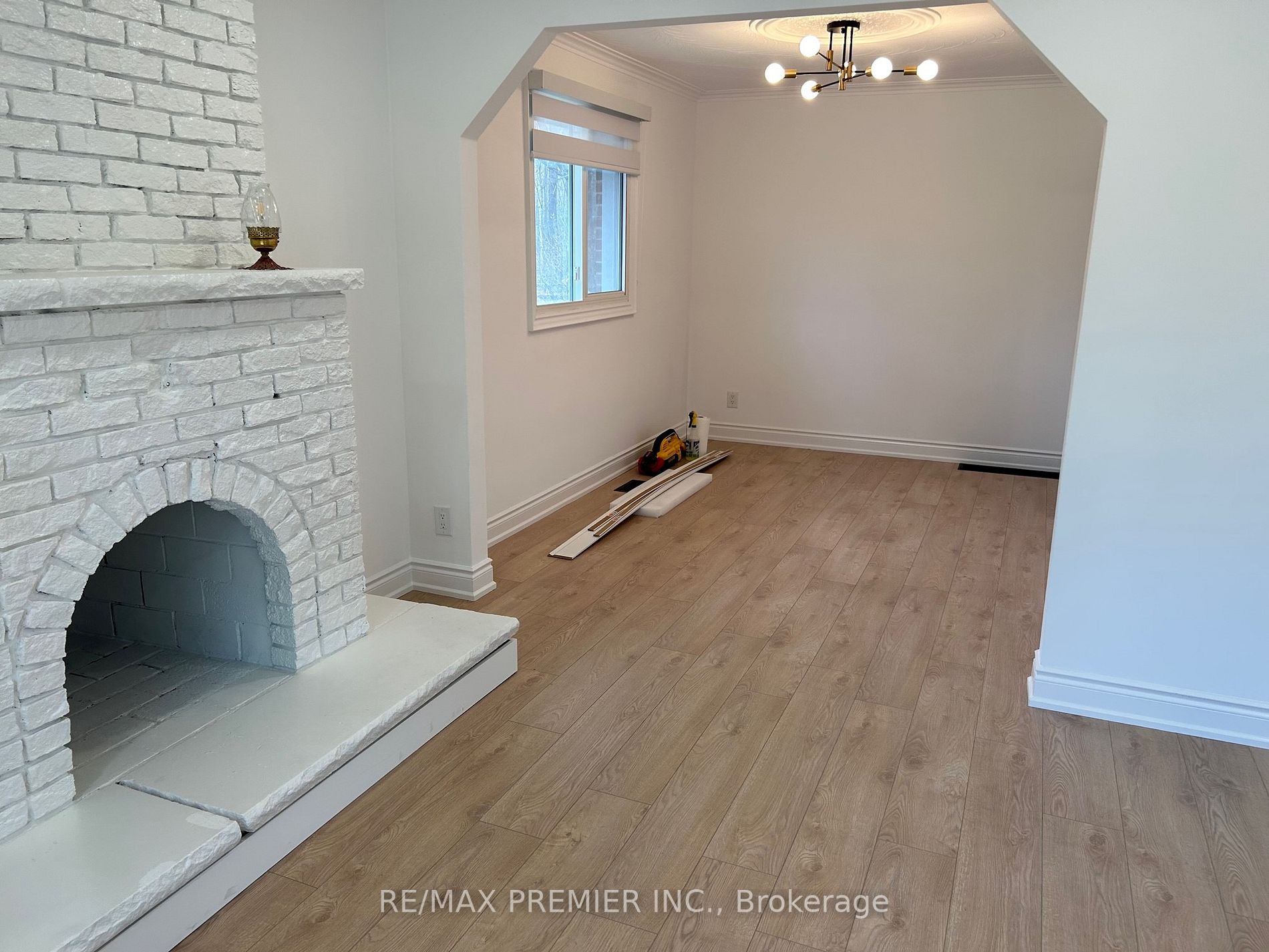 639 Pinegrove Ave