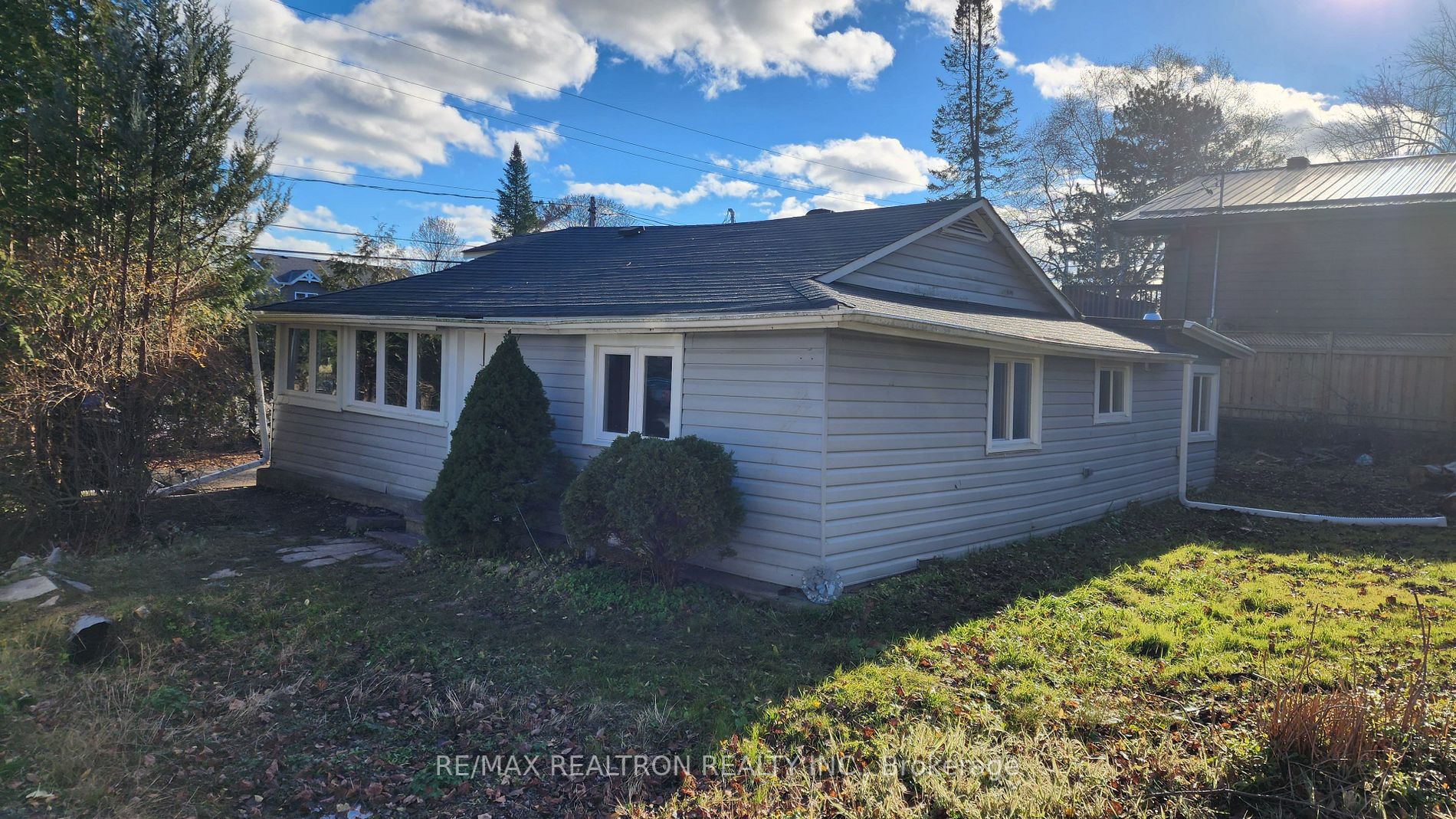 868 Adams Rd