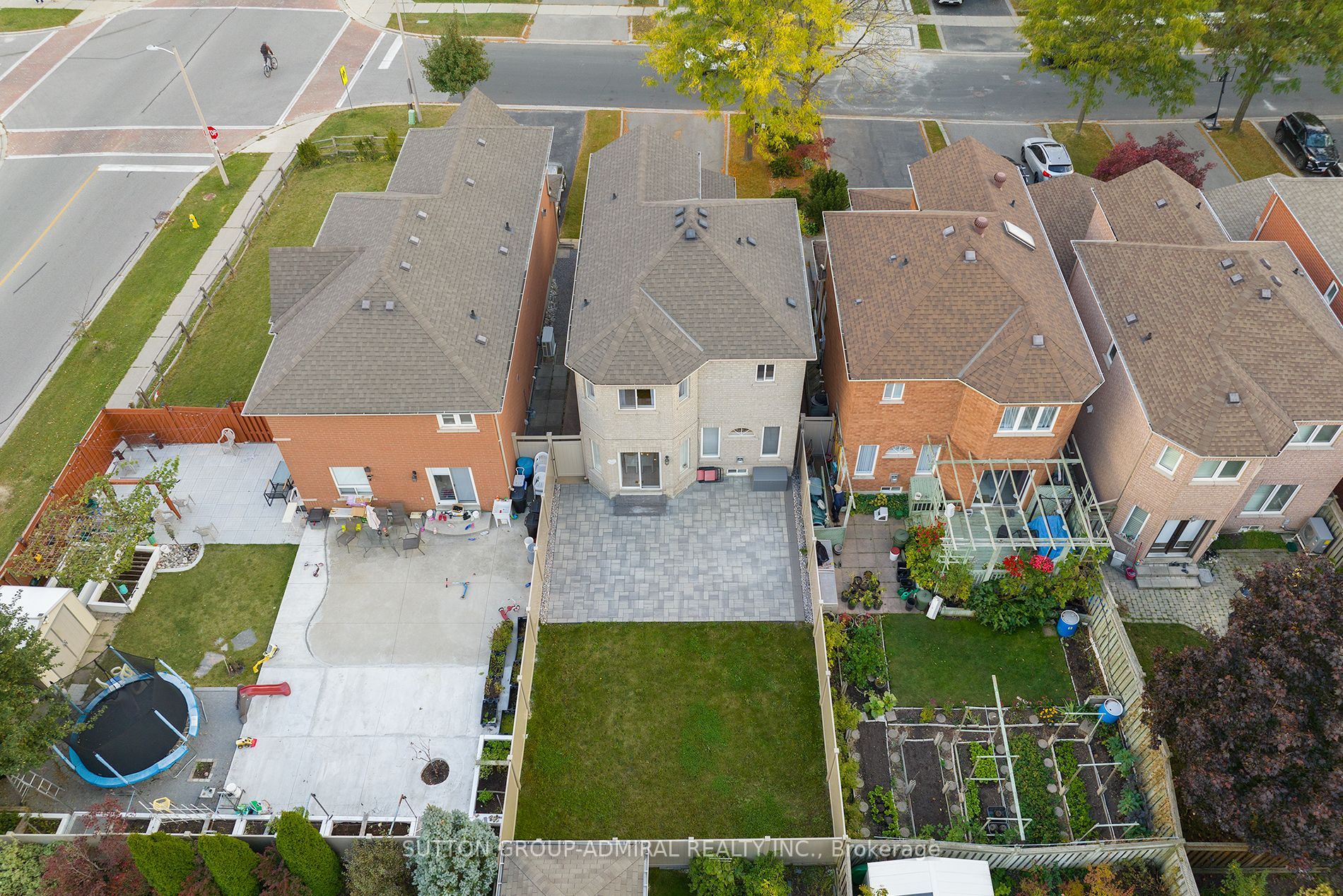 6 Sylwood Cres
