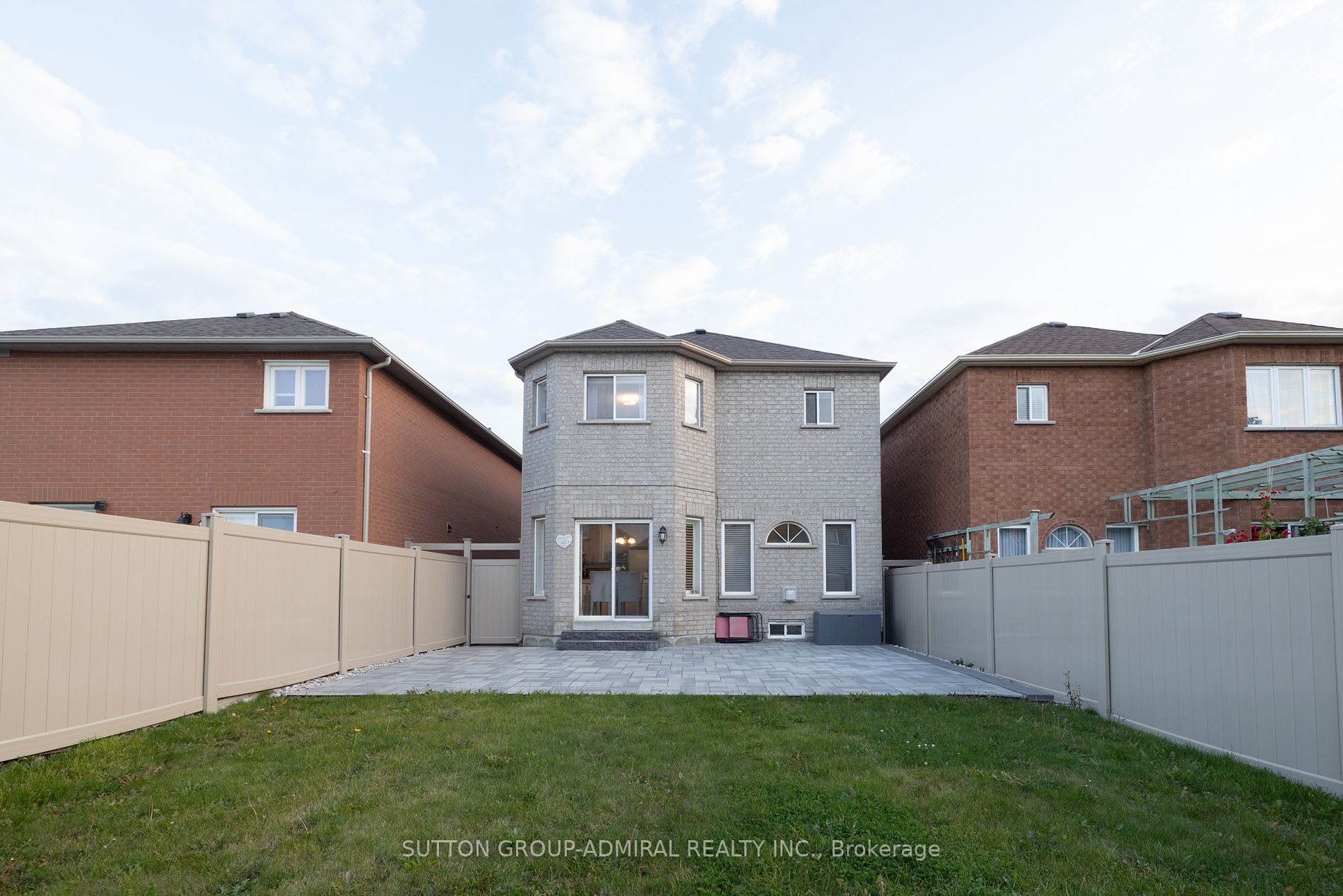 6 Sylwood Cres