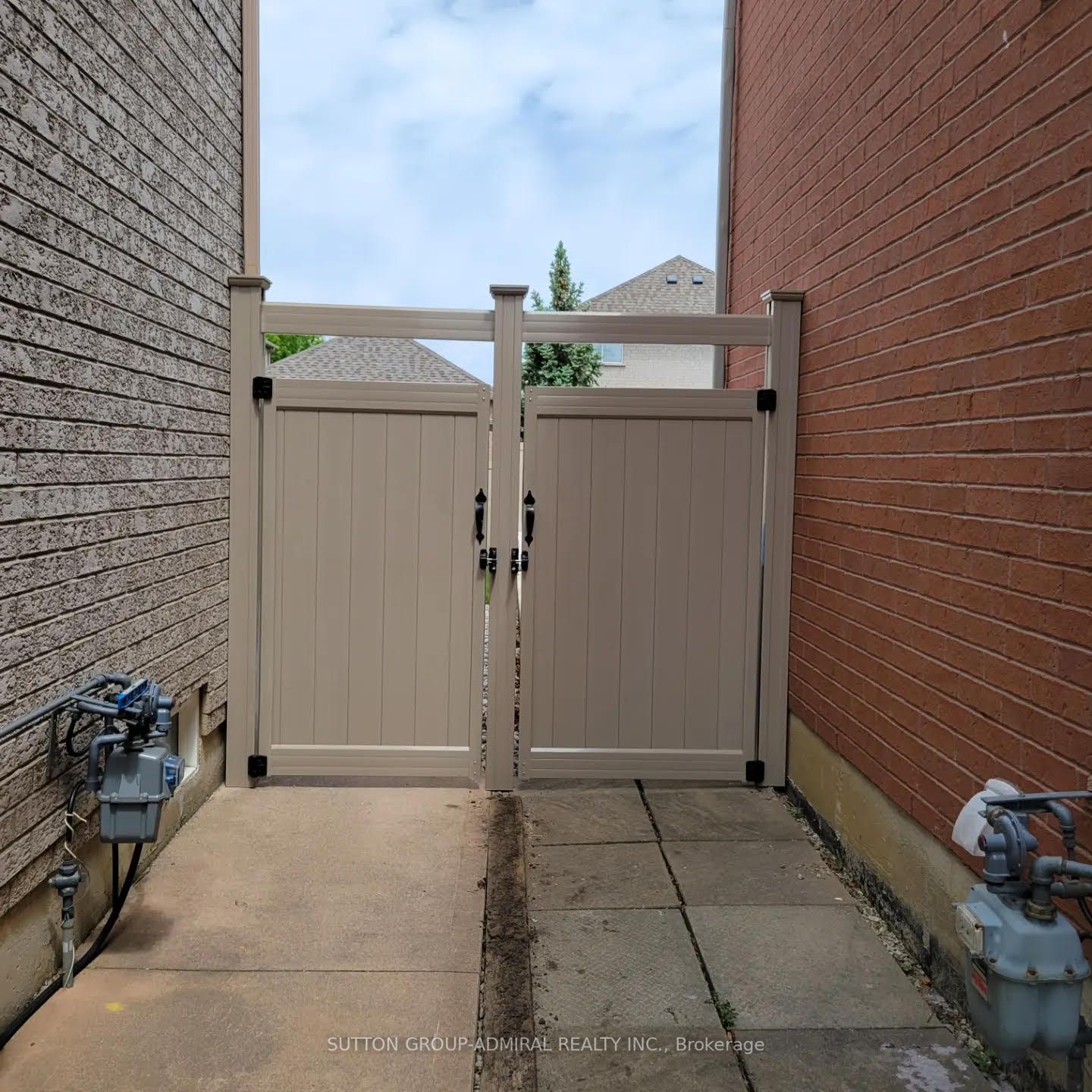 6 Sylwood Cres