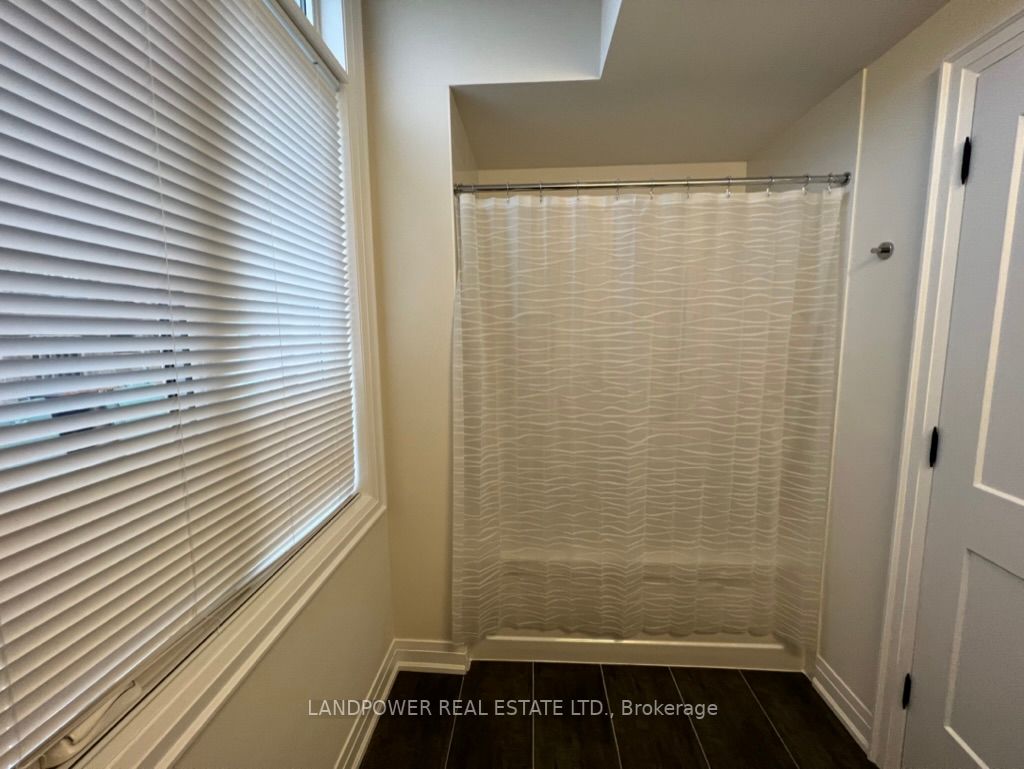 8 Bright Terrace Way