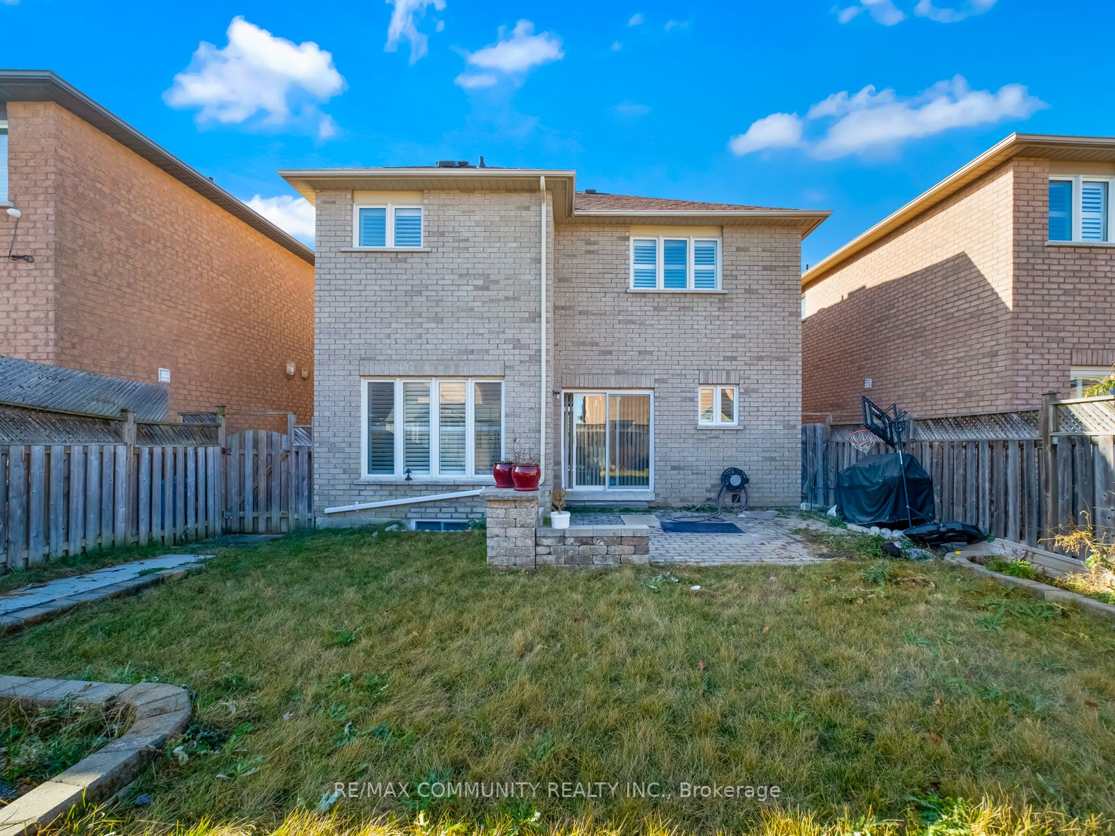 31 Clover St
