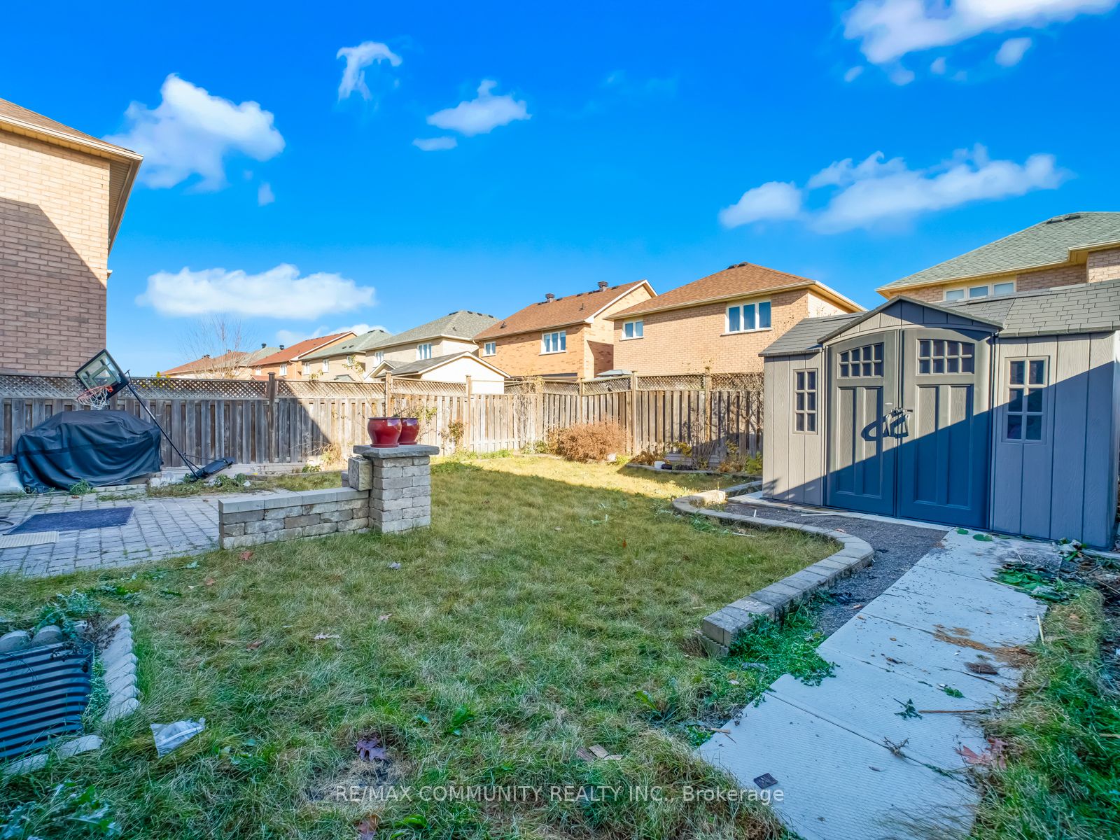 31 Clover St