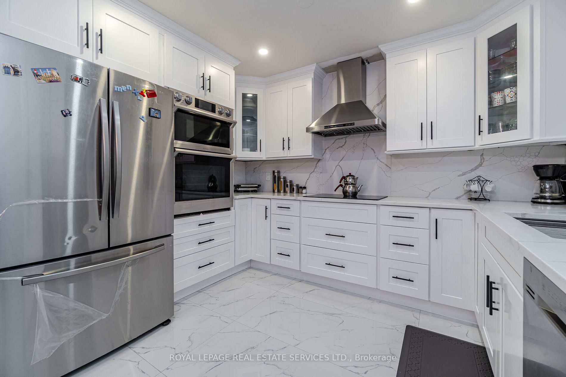 123 Carmen Cres