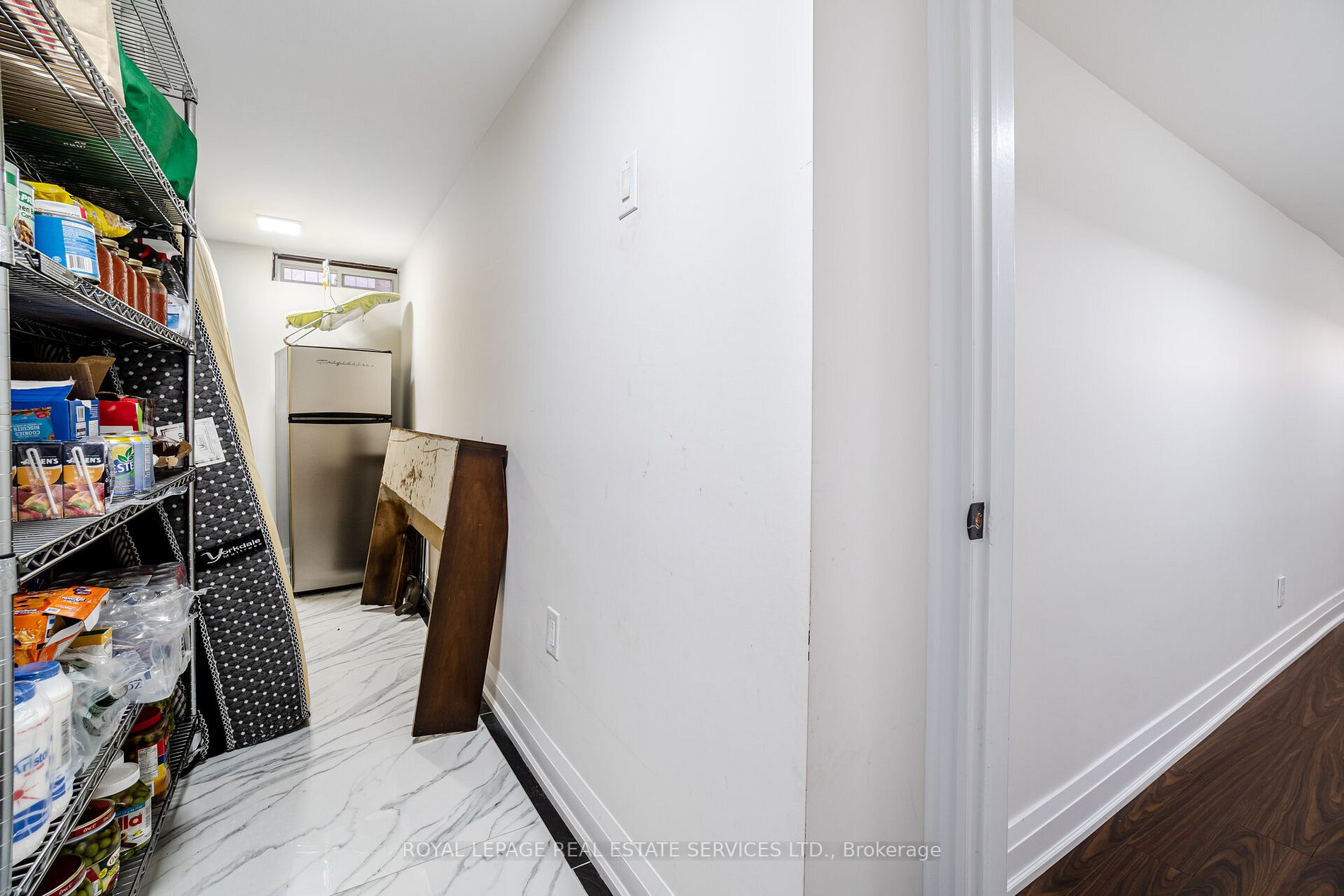 123 Carmen Cres
