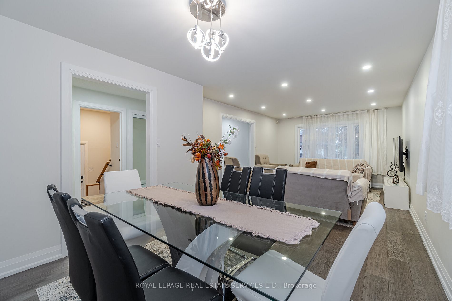 123 Carmen Cres