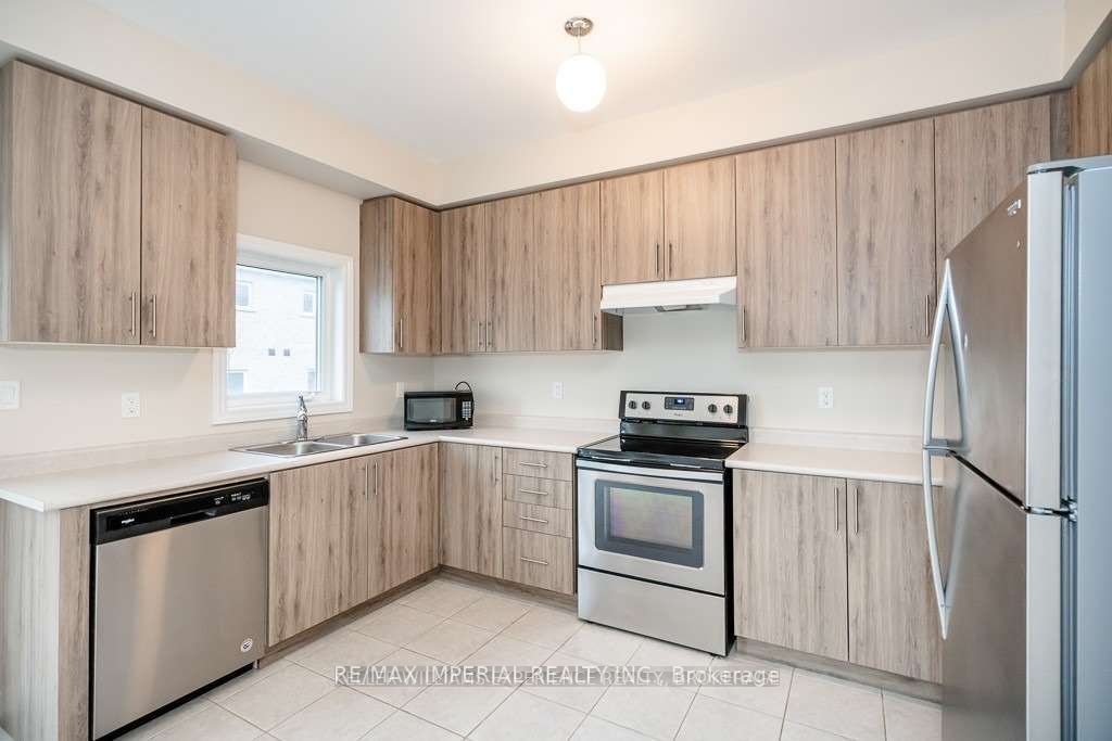 68 Milson Cres