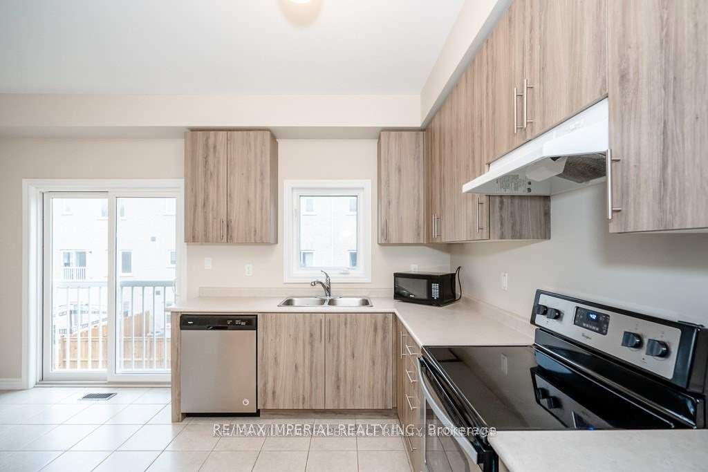 68 Milson Cres
