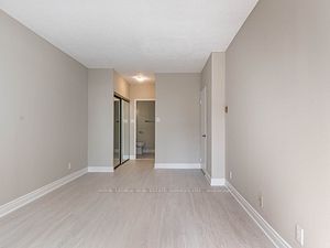 32 Clarissa Dr, #121