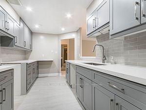 32 Clarissa Dr, #121