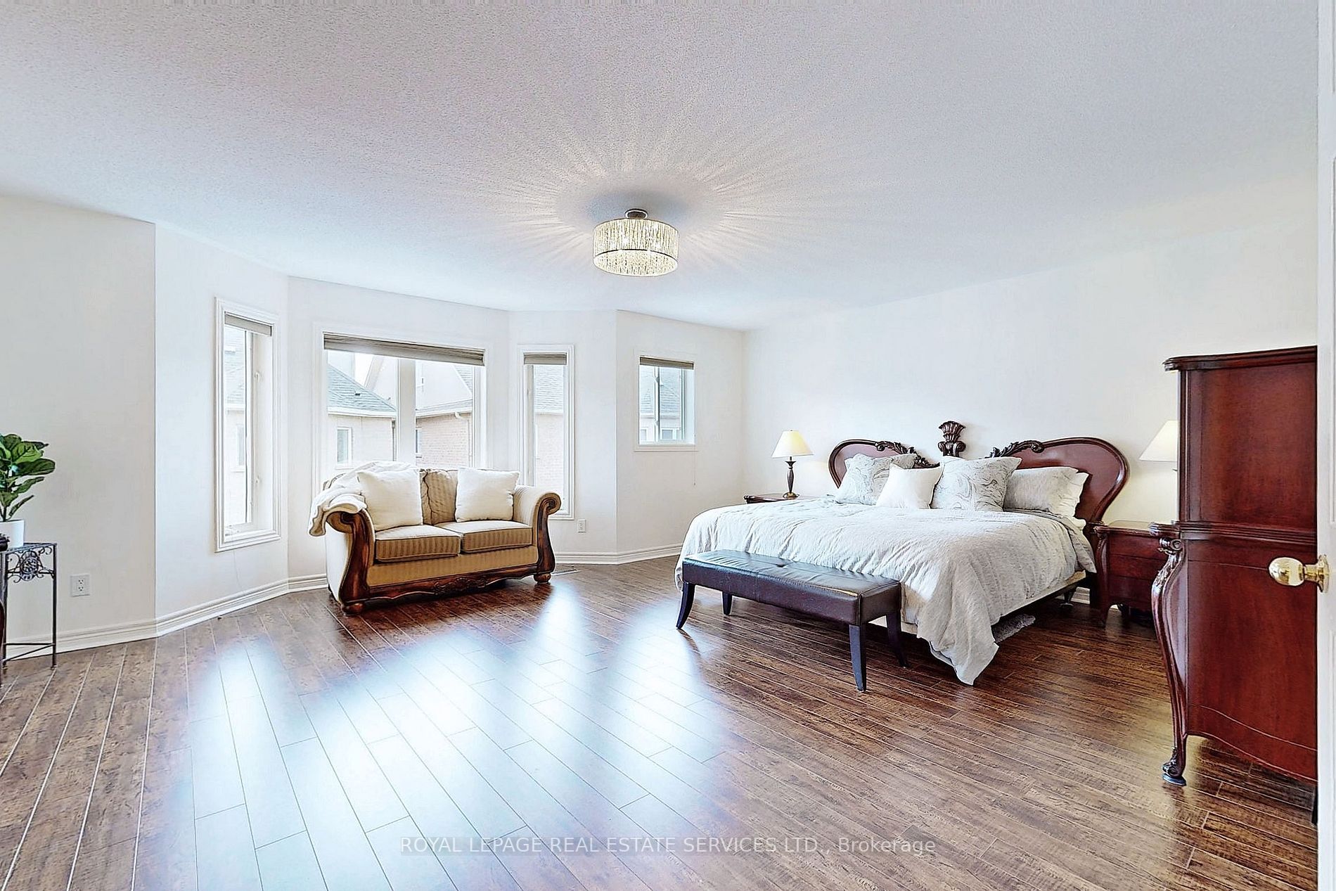 45 Seabreeze Ave