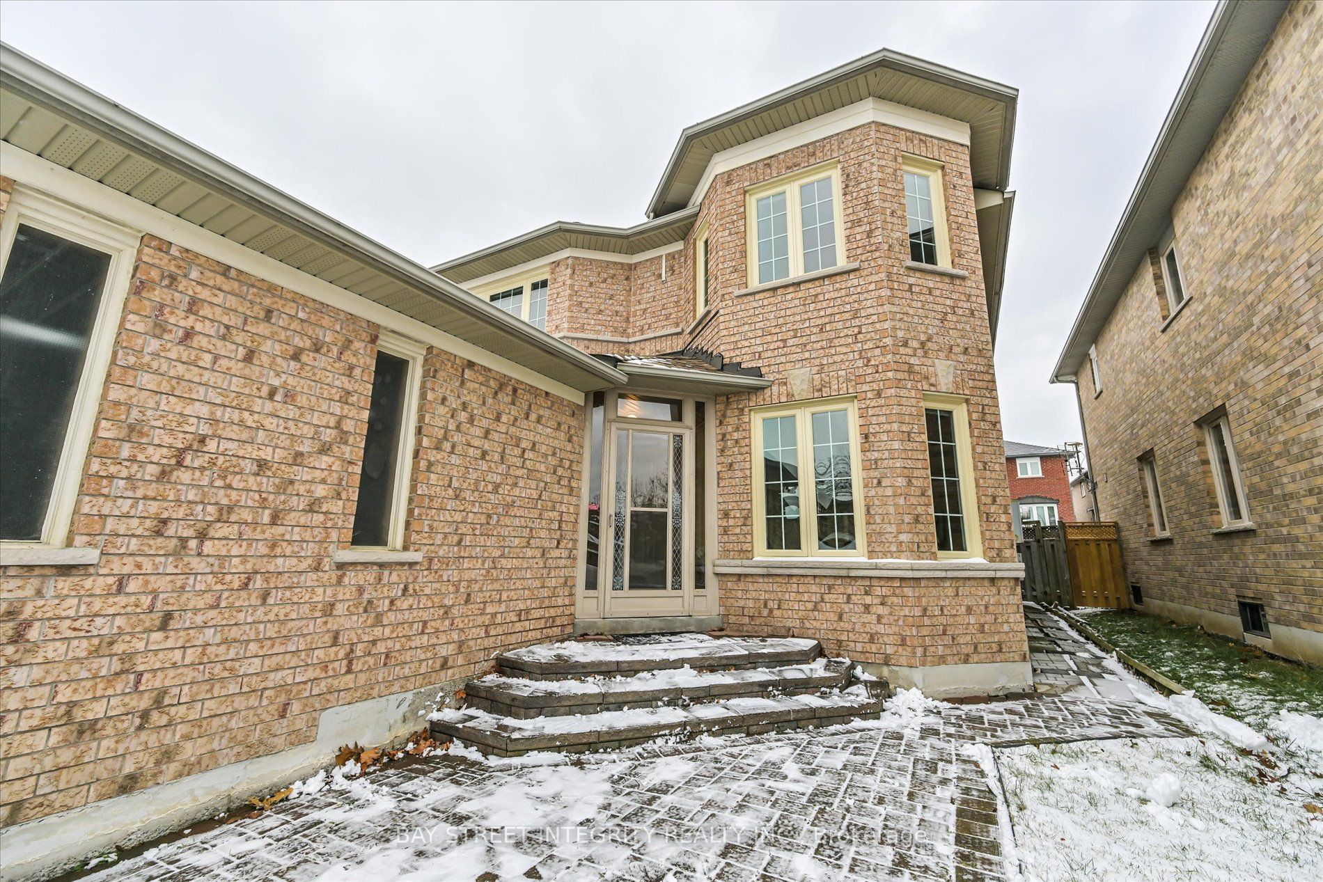 67 Grandlea Cres
