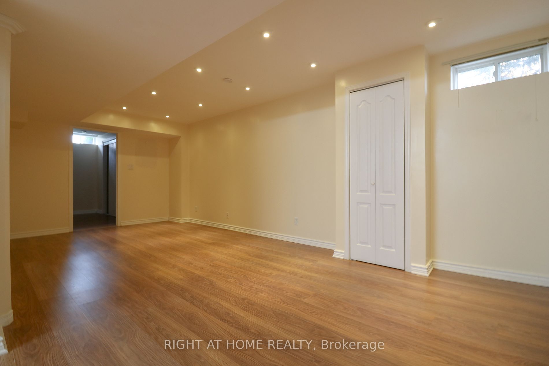 171 Humberland Dr