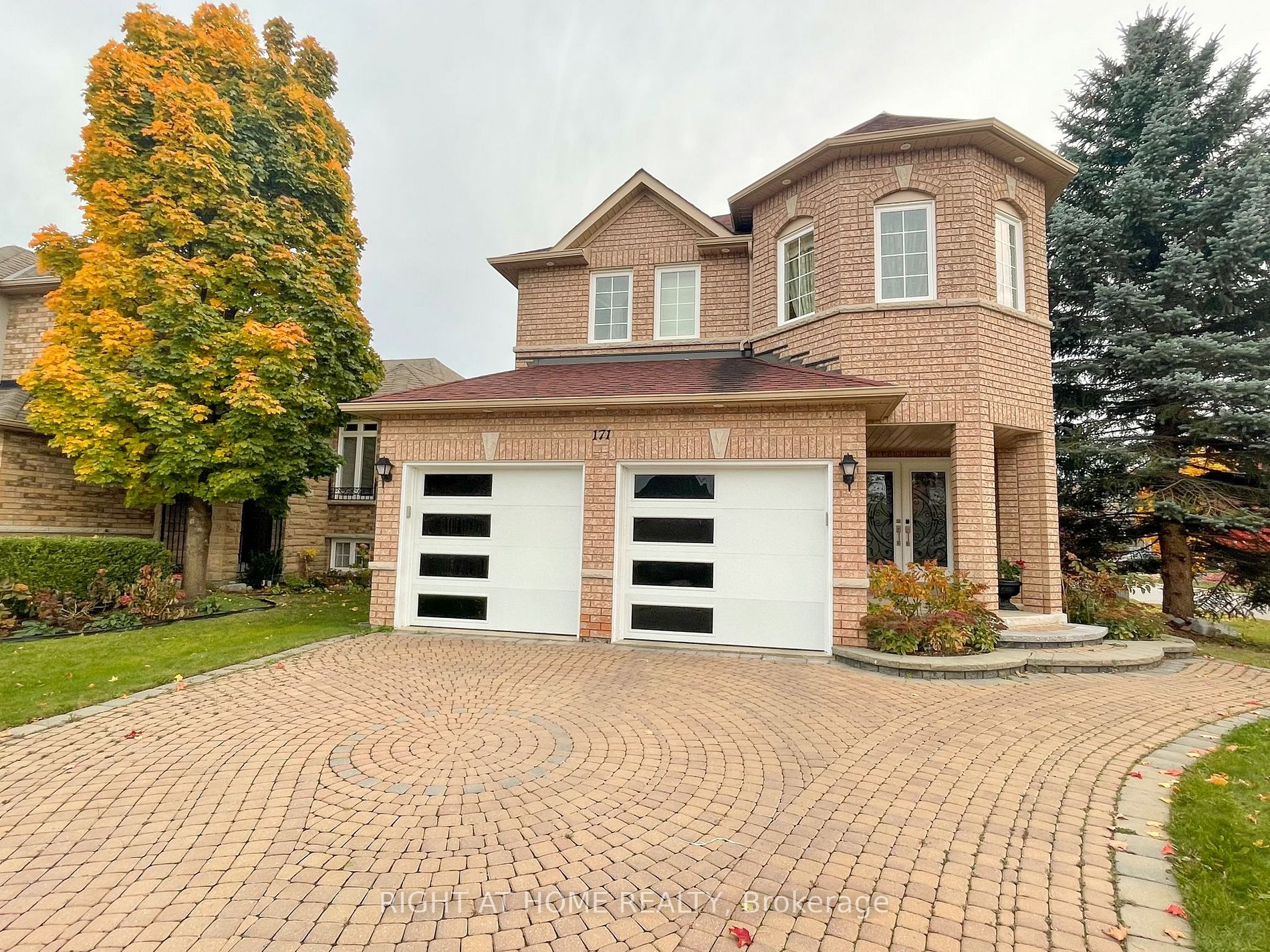 171 Humberland Dr