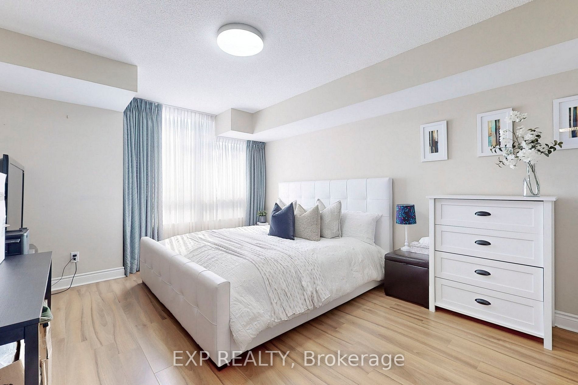 23 Cox Blvd, #558
