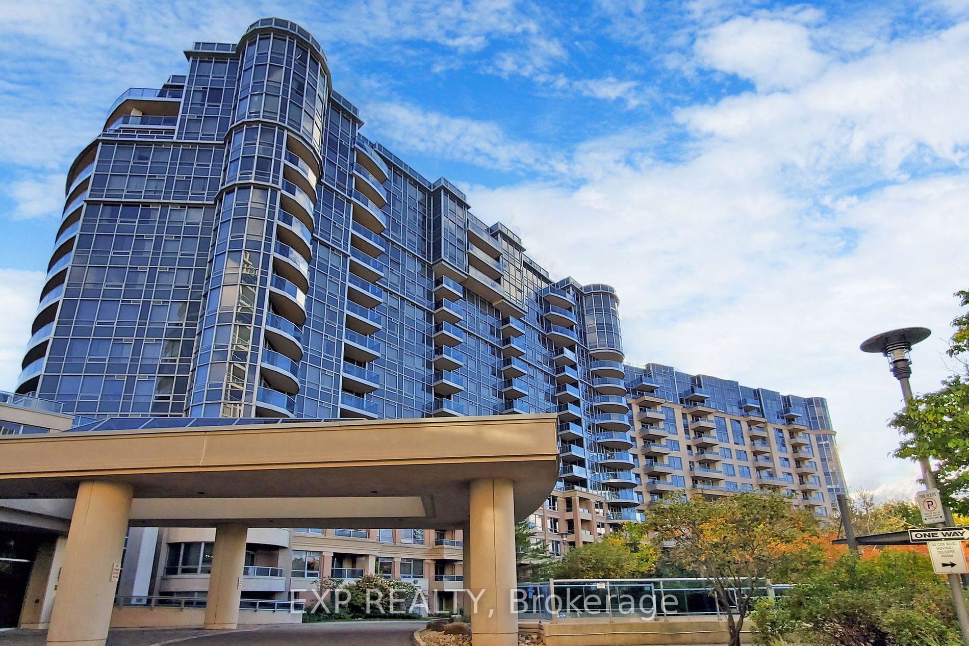 23 Cox Blvd, #558