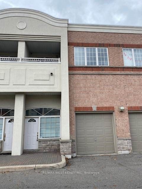9441 Jane St, #211