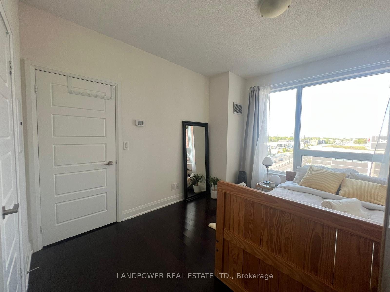 8228 Birchmount Rd, #722