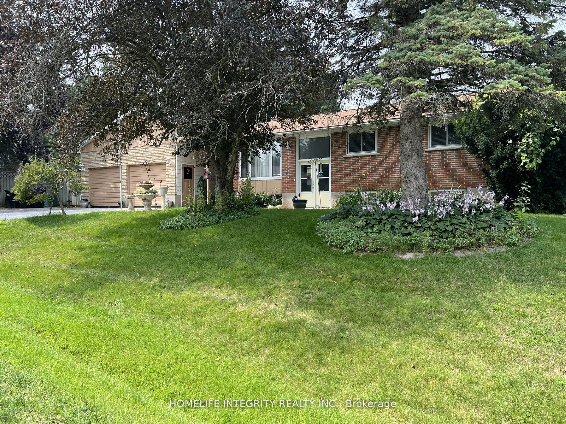 70 Banting Dr