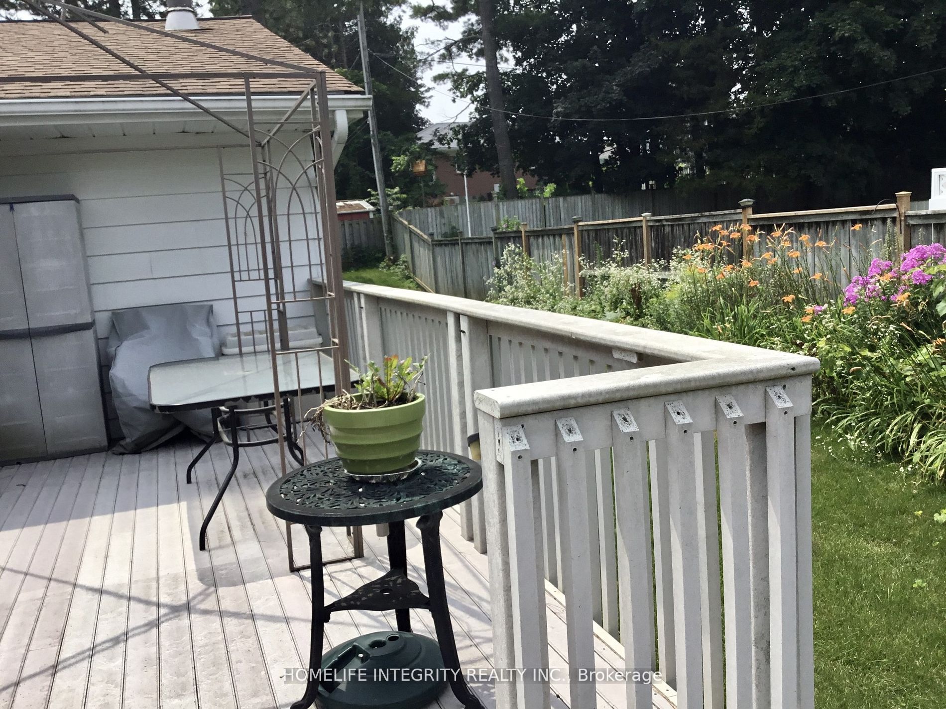 70 Banting Dr