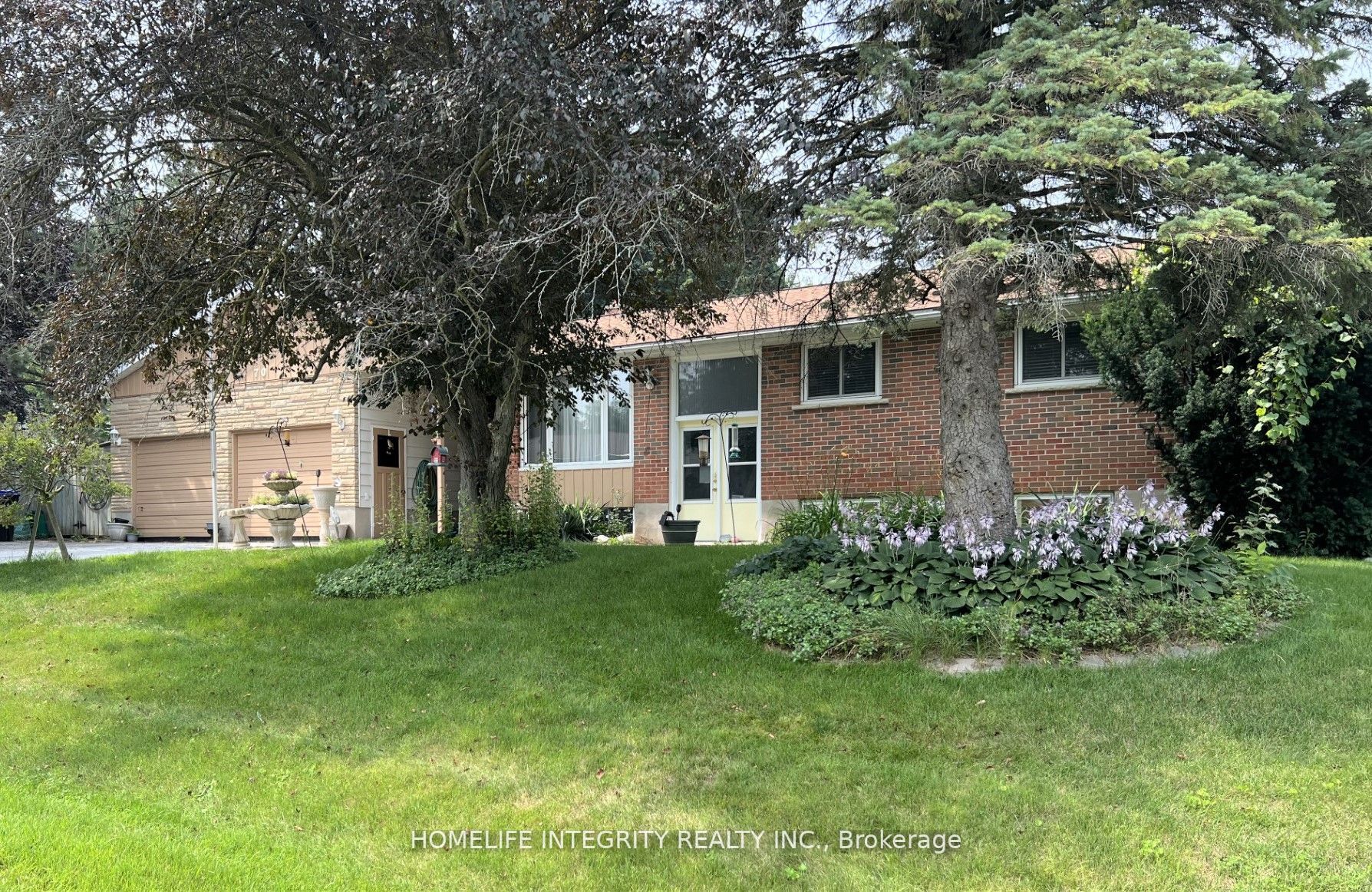 70 Banting Dr