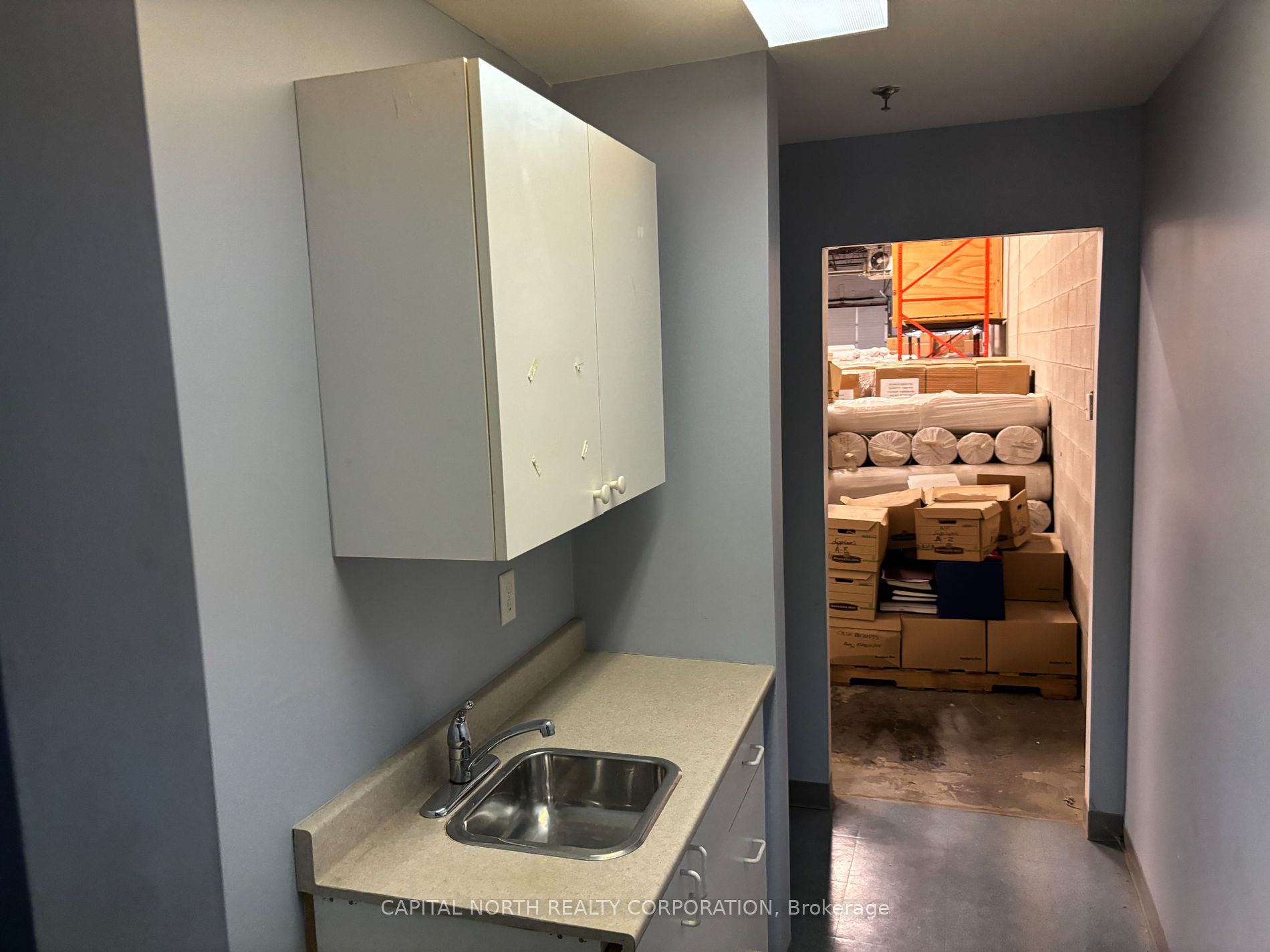 200 Connie Cres, #16