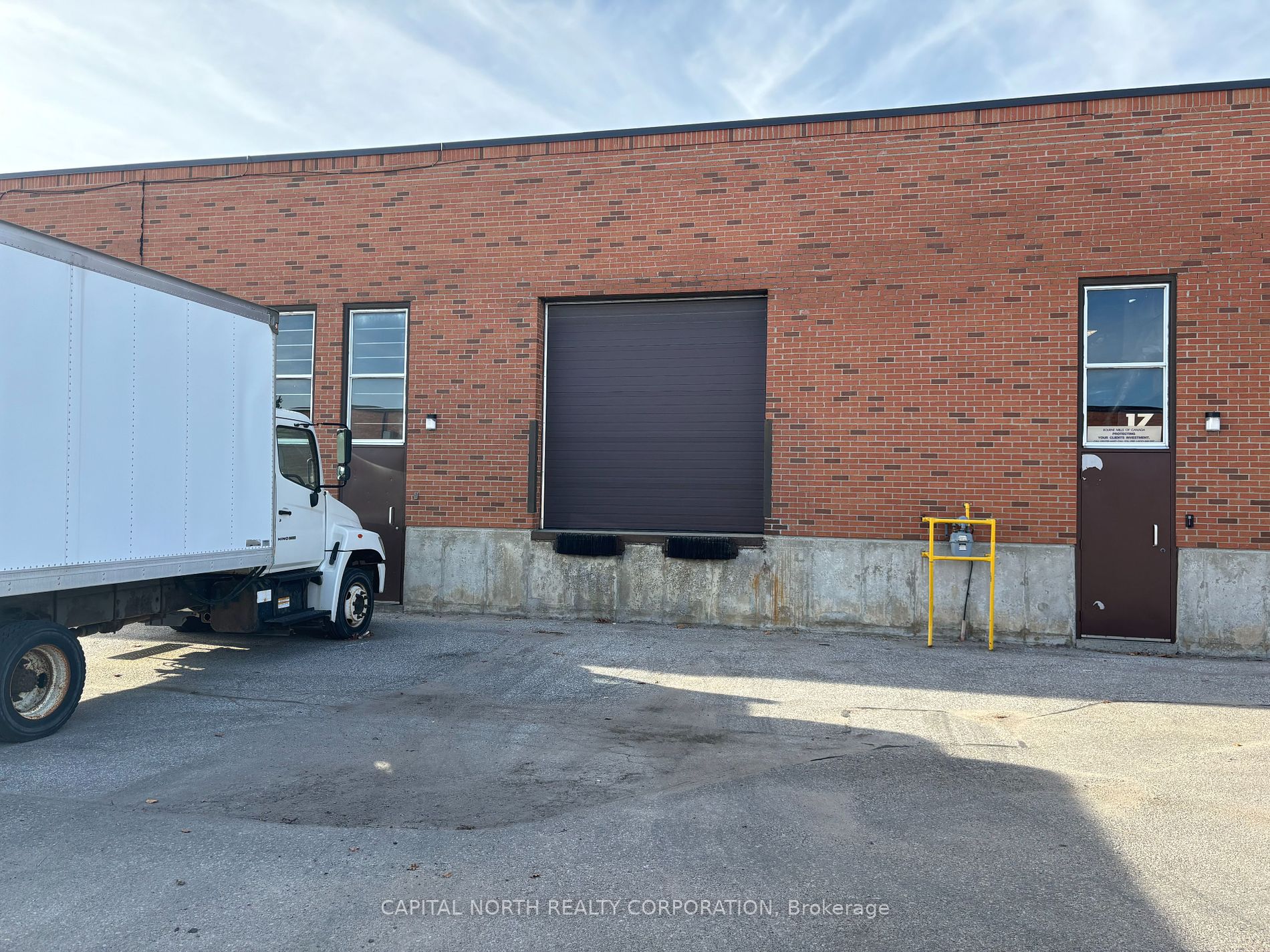 200 Connie Cres, #16