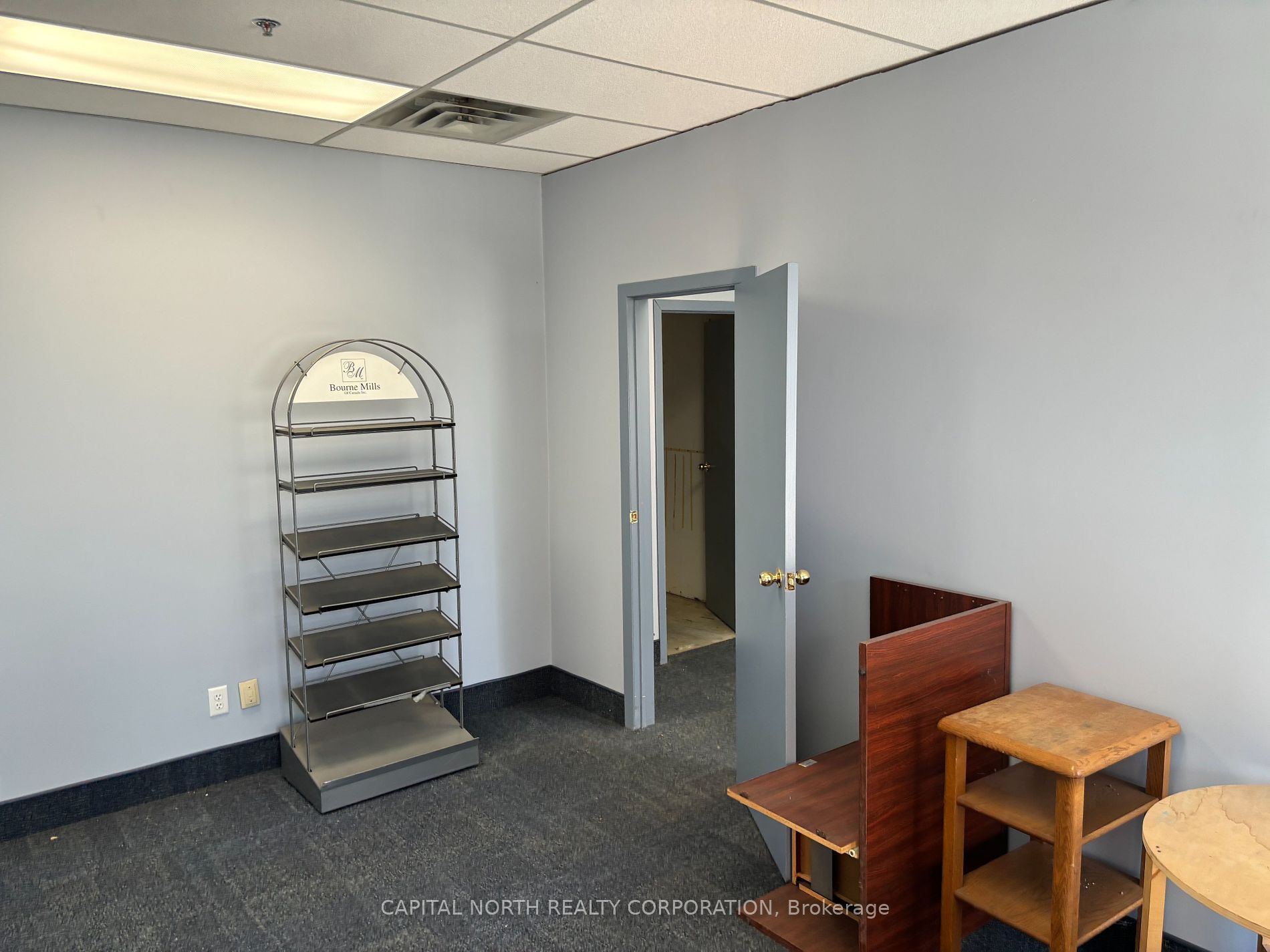 200 Connie Cres, #16