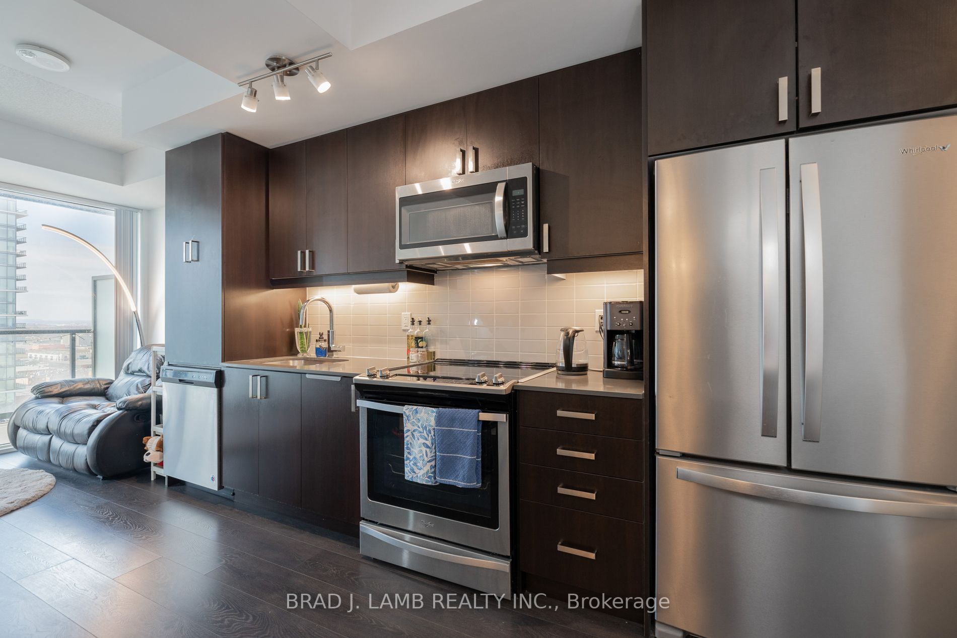 7895 Jane St, #1910