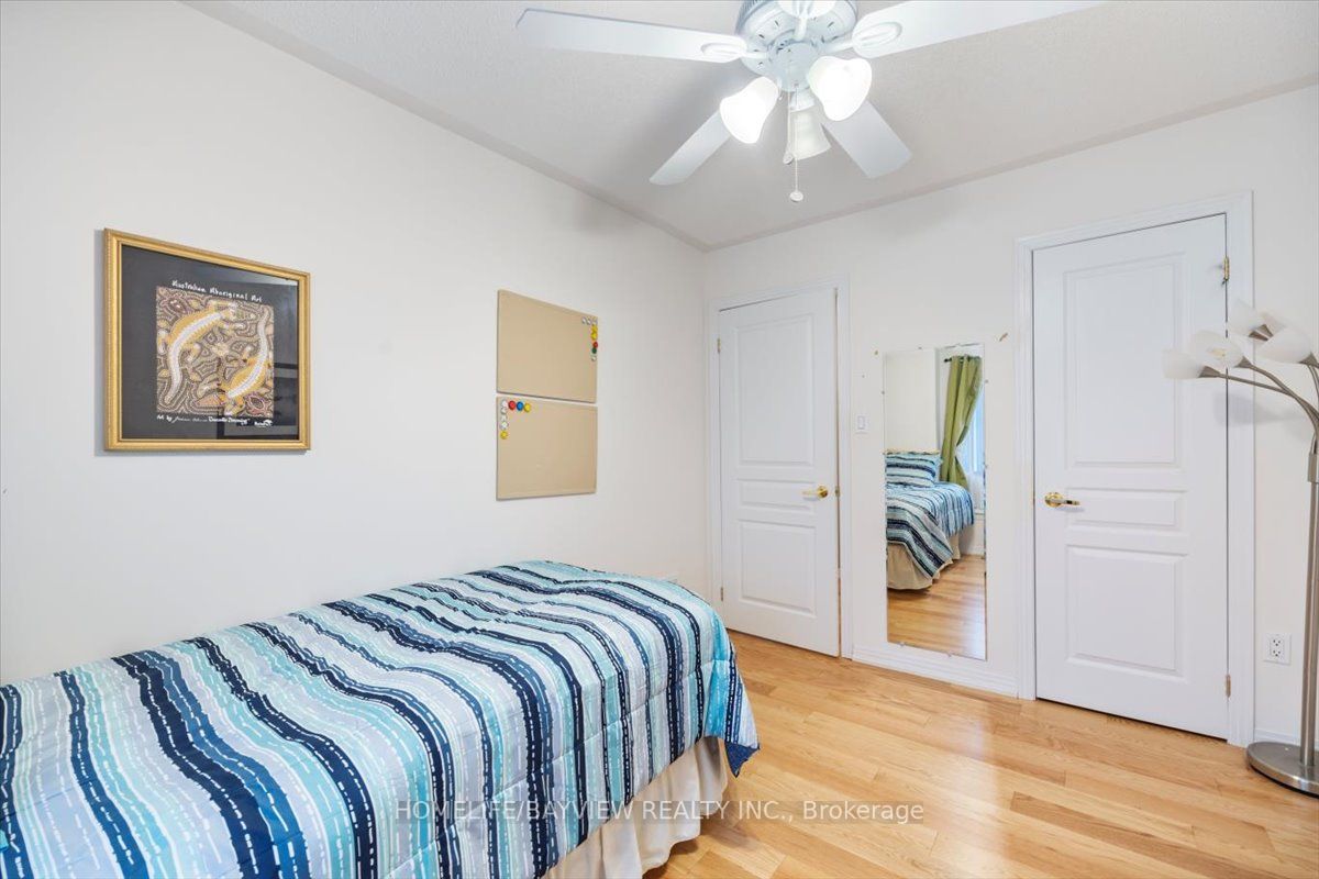 10 Sanderson Rd