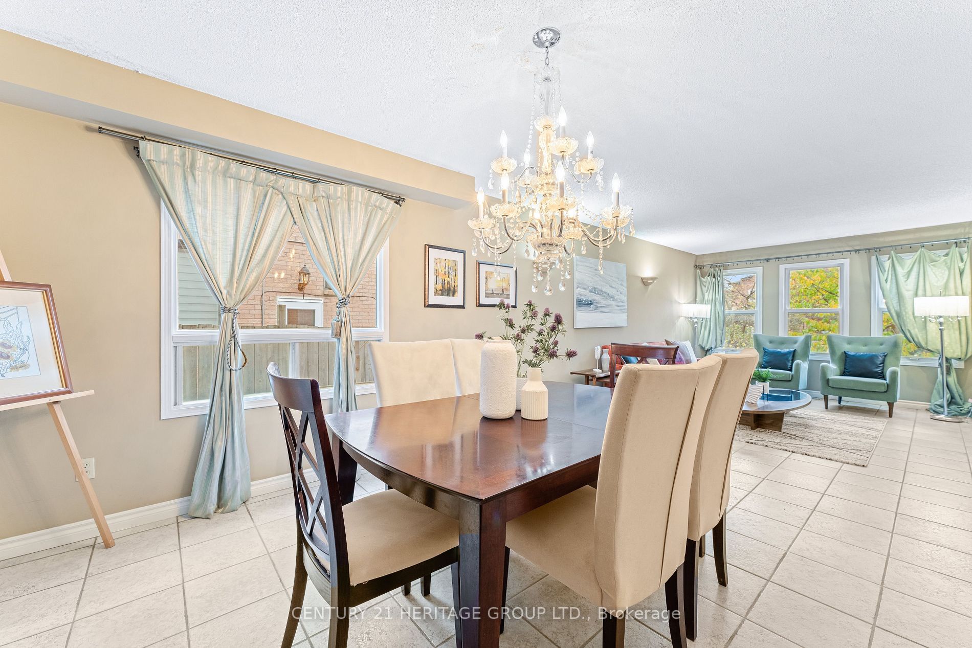 46 Squire Dr