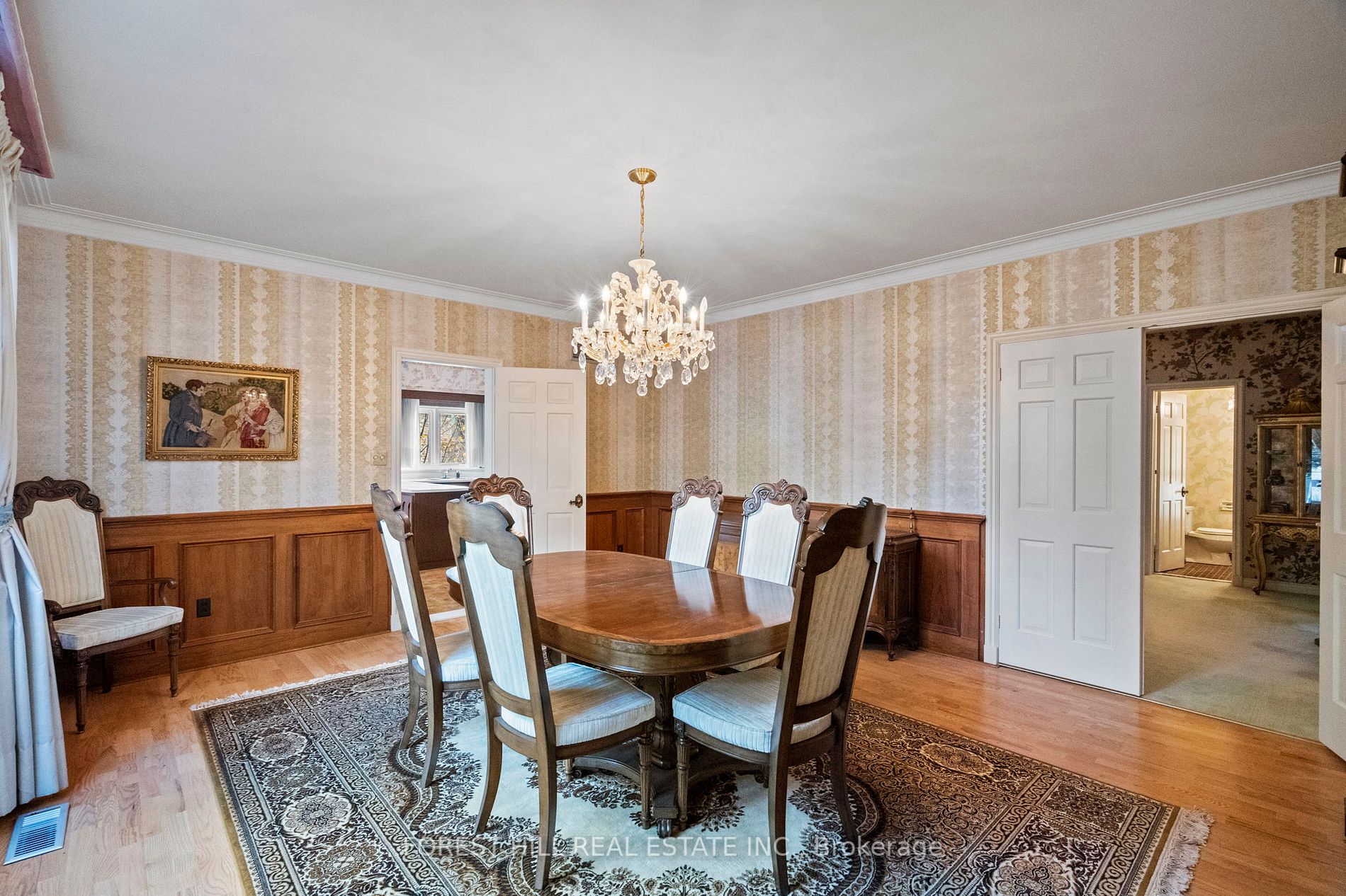 9 Forest Park Cres