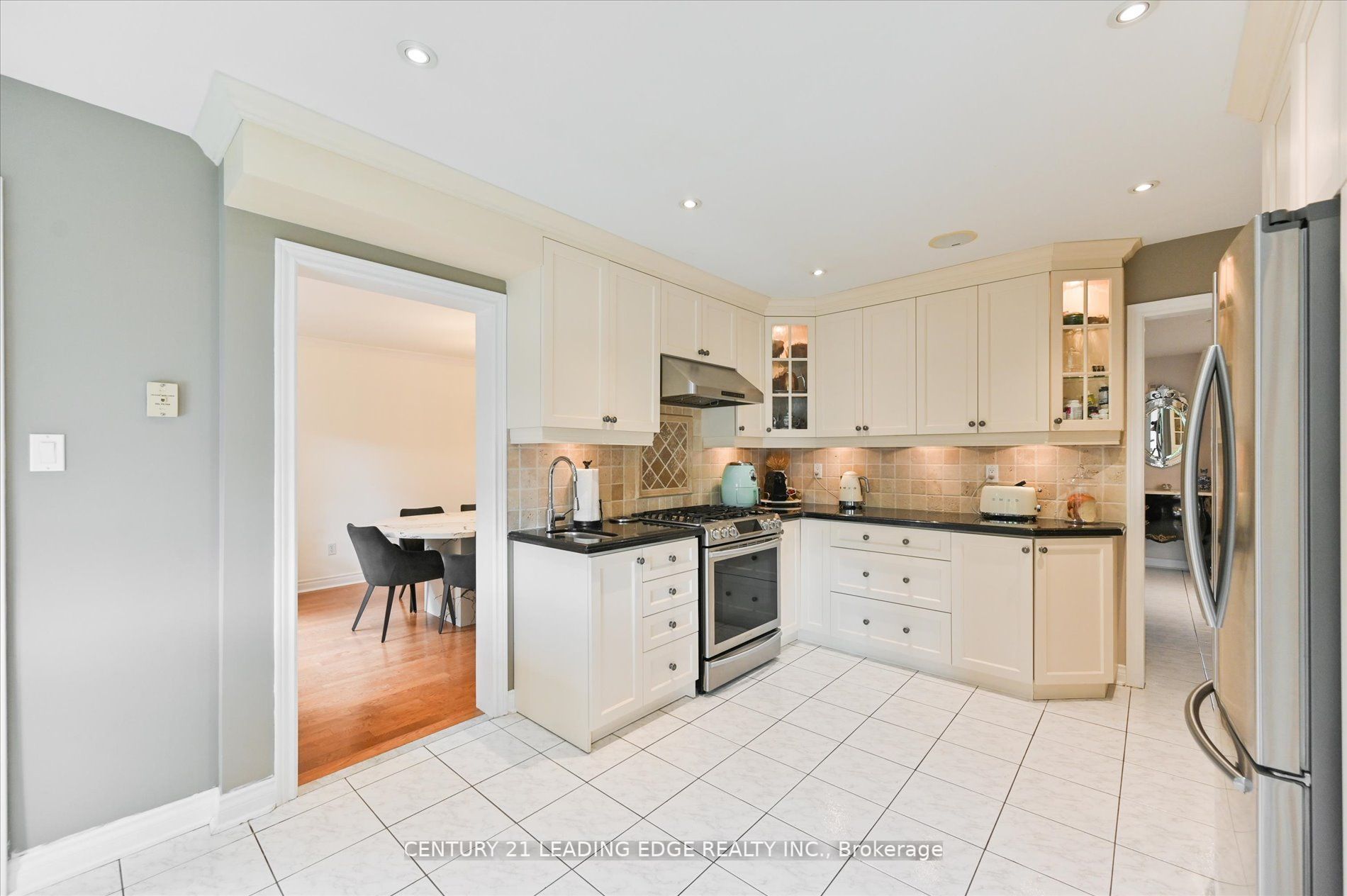 227 Timpson Dr
